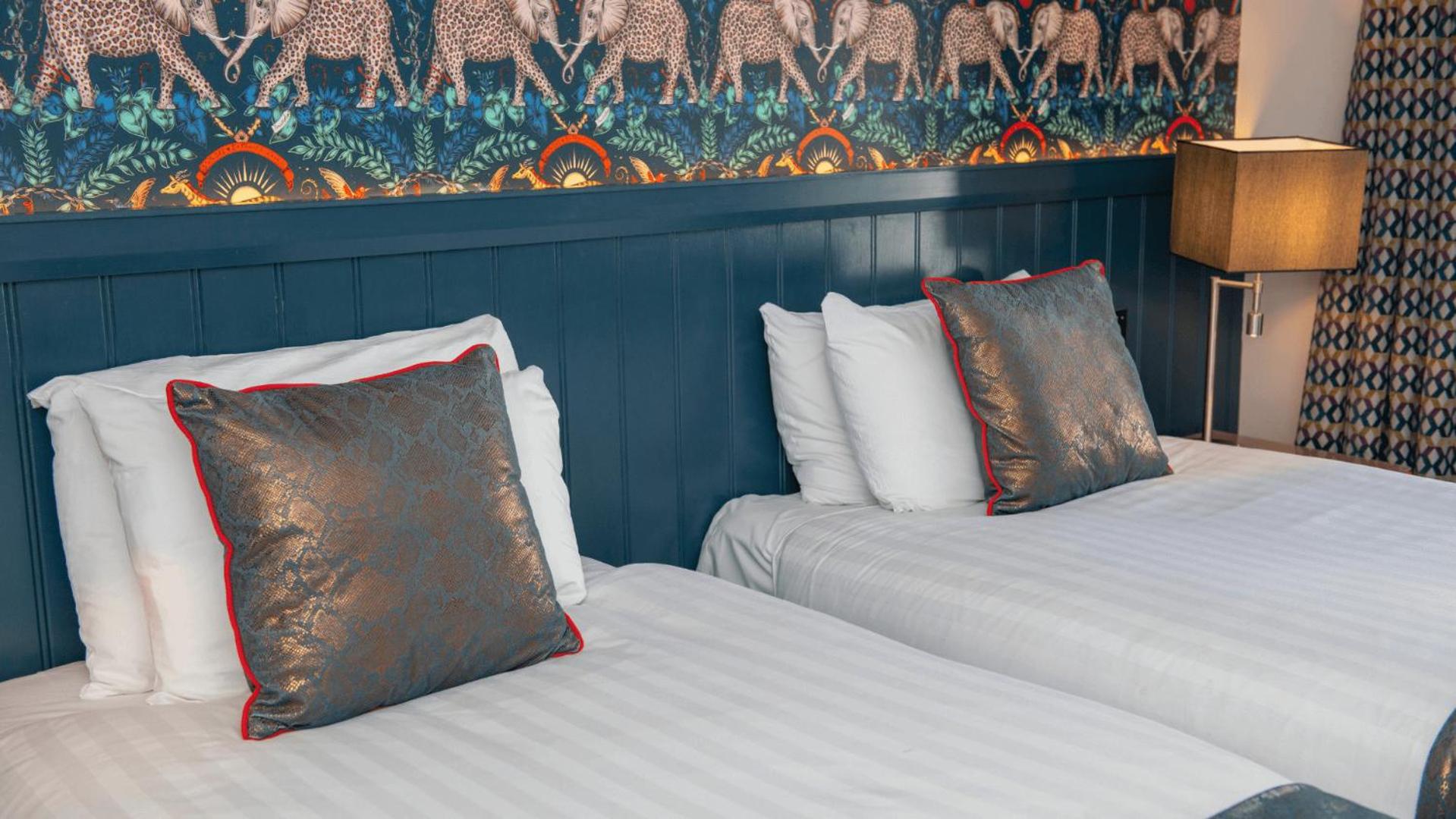 Double or Twin Room - Photo 2