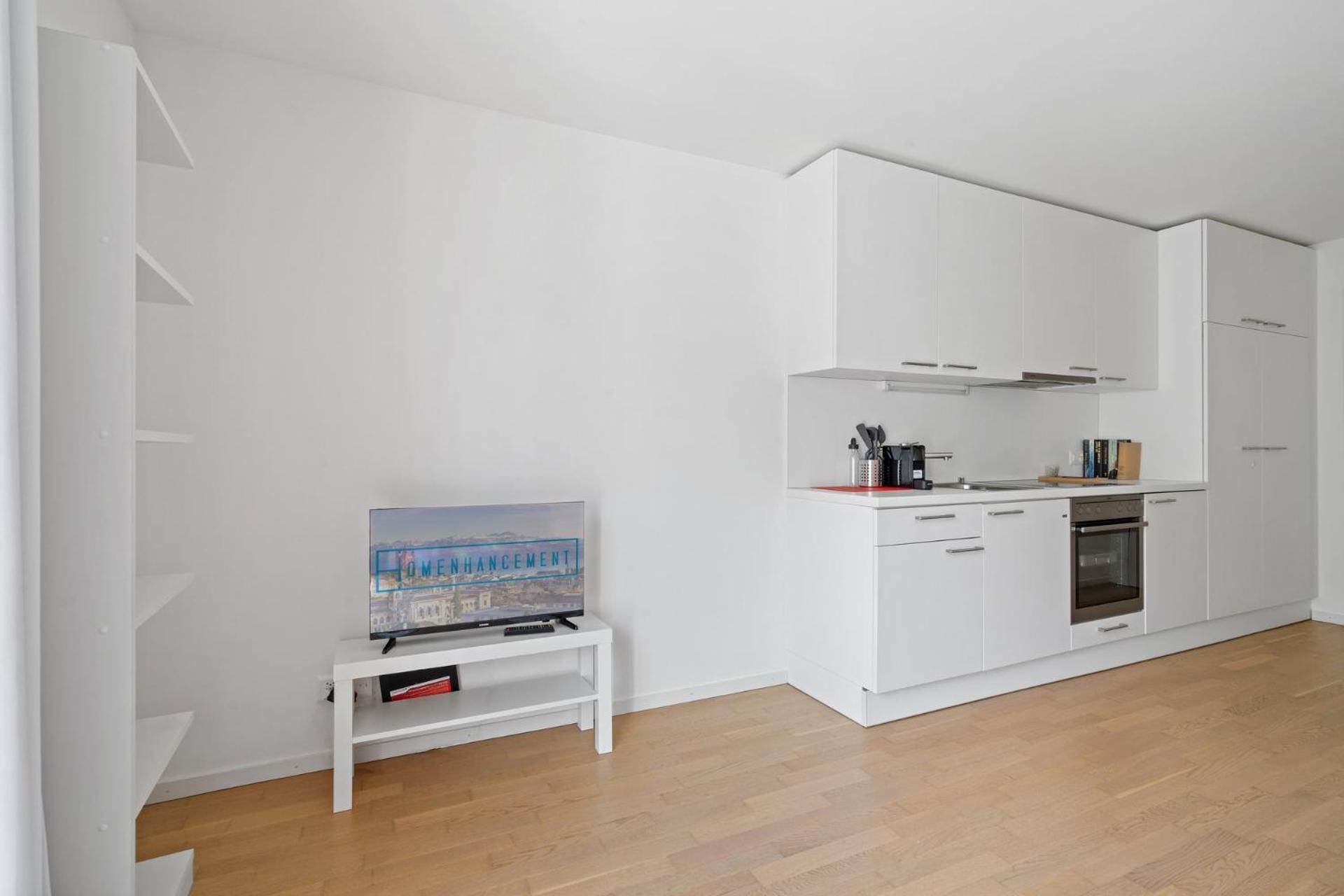 Standard Studio photo 2