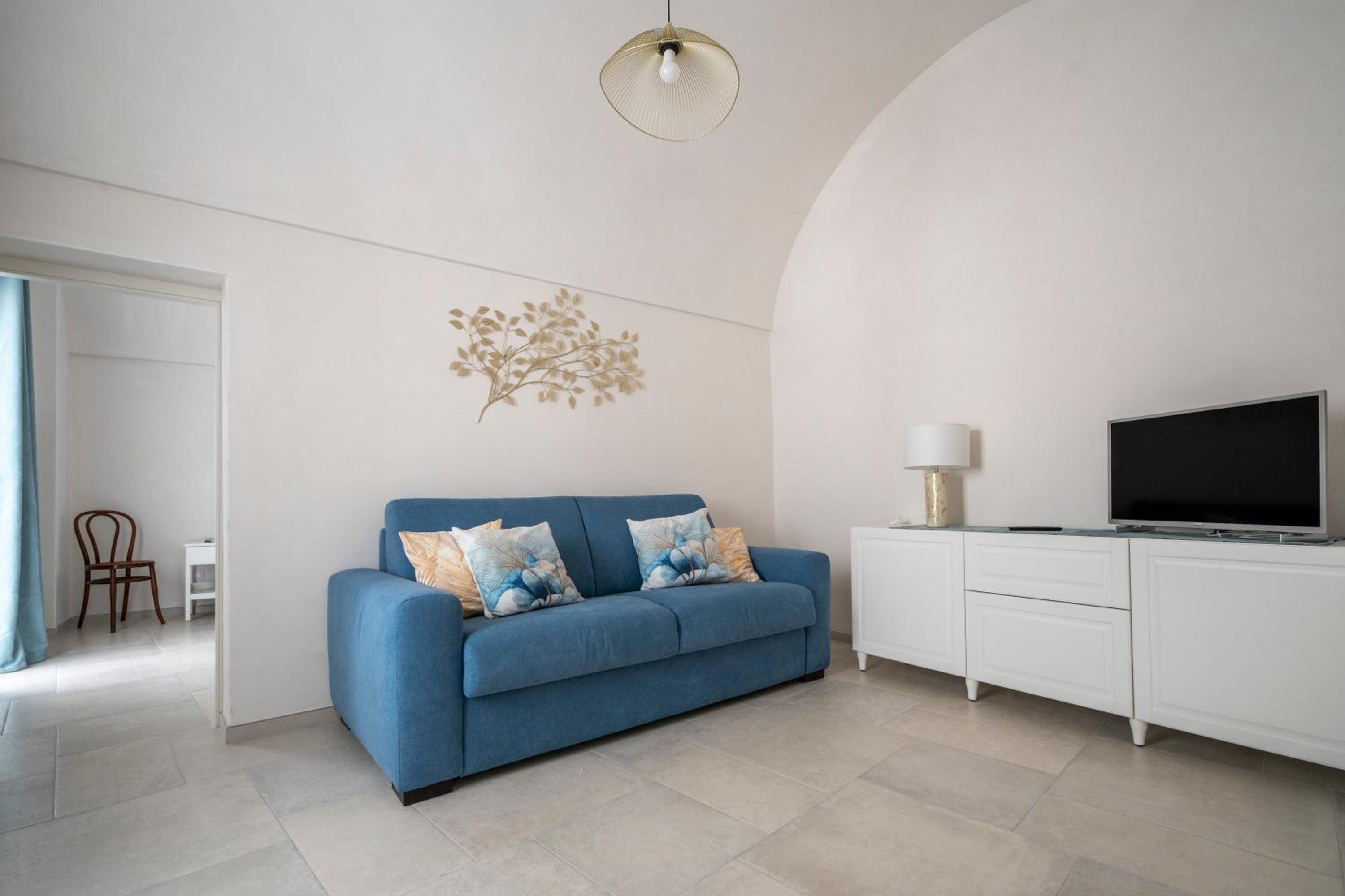One-Bedroom Apartment with Terrace