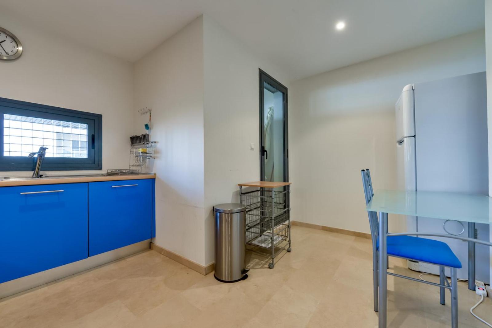 Apartment photo 3