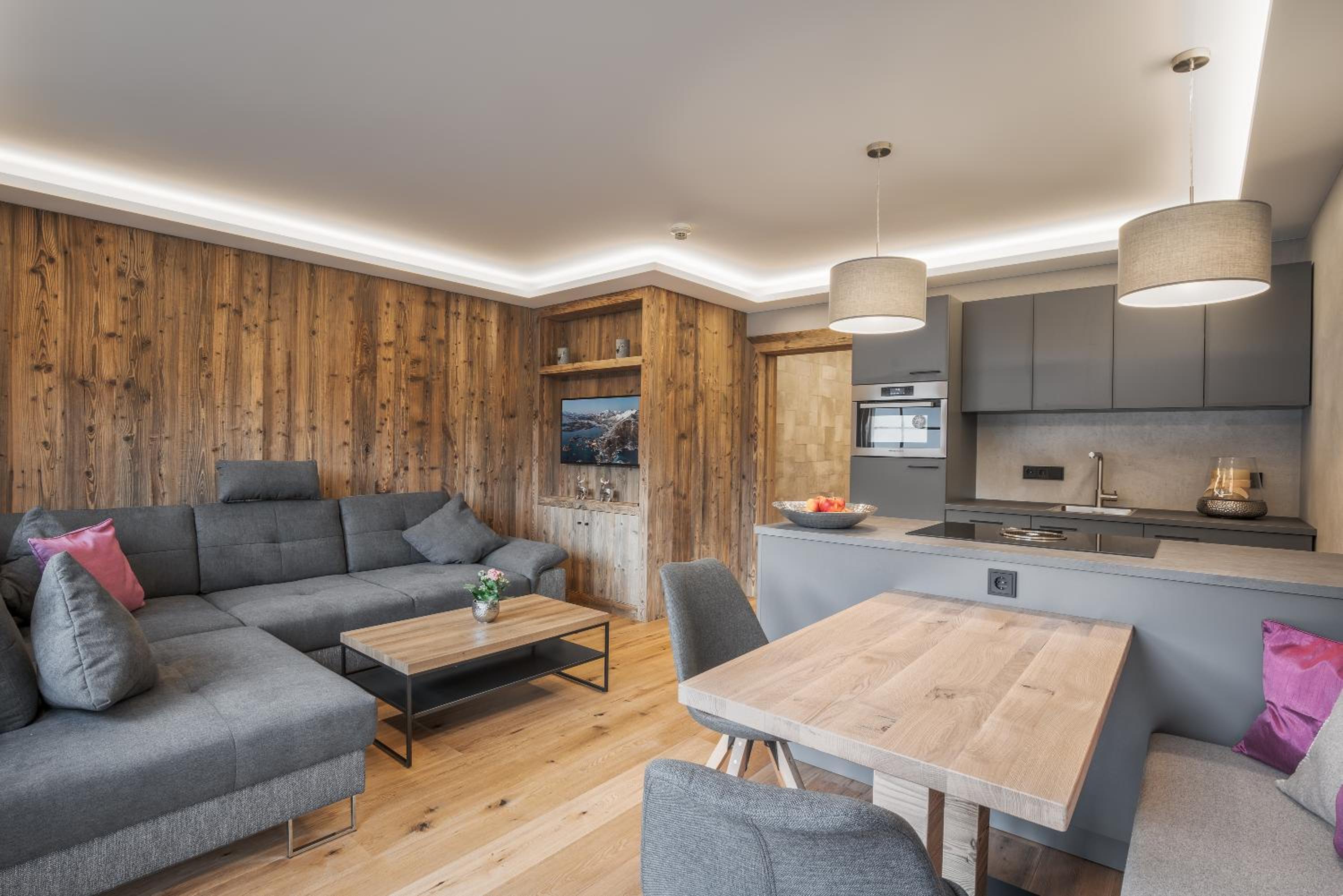 One-Bedroom Apartment with Balcony