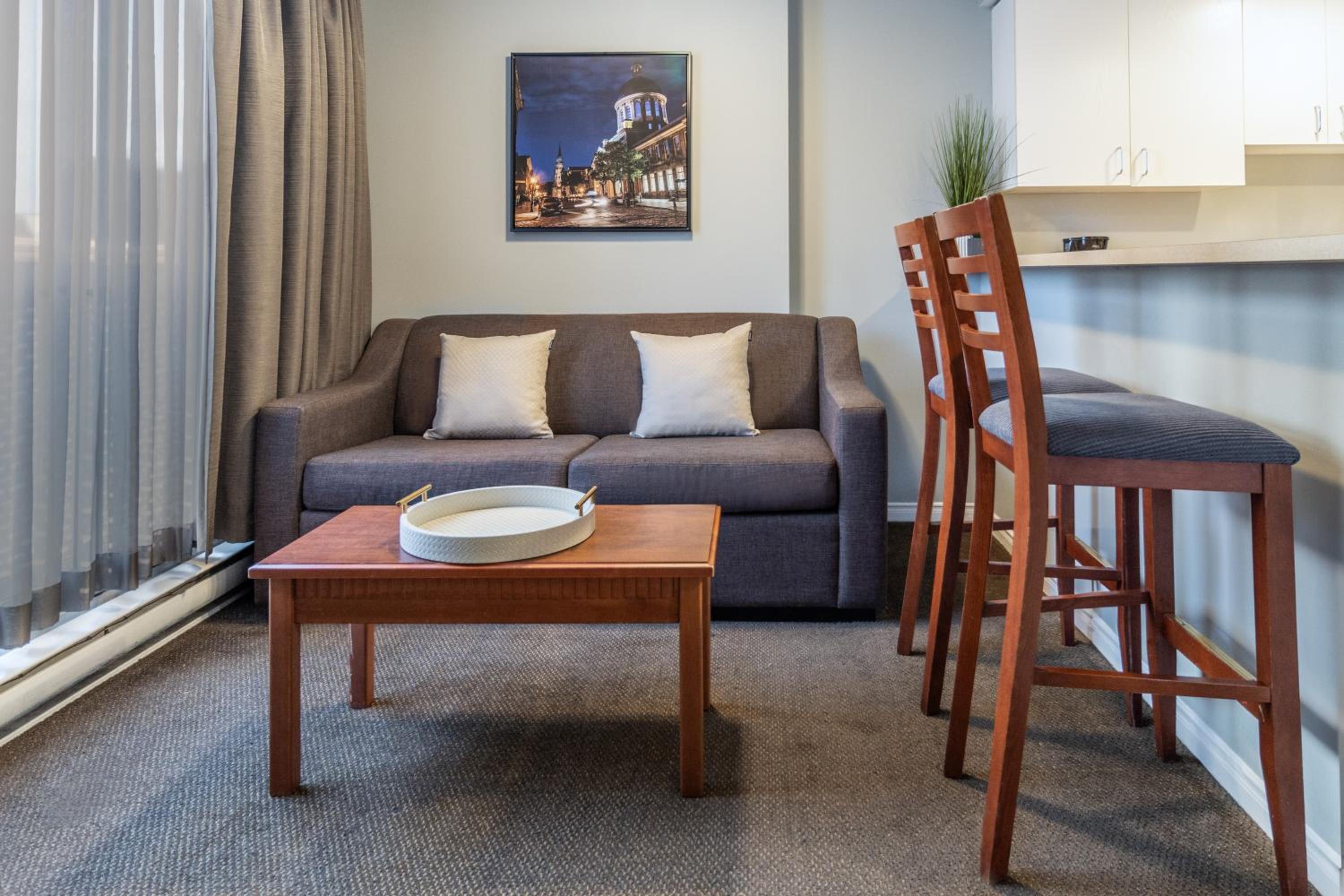 Junior King Suite - Photo 6
