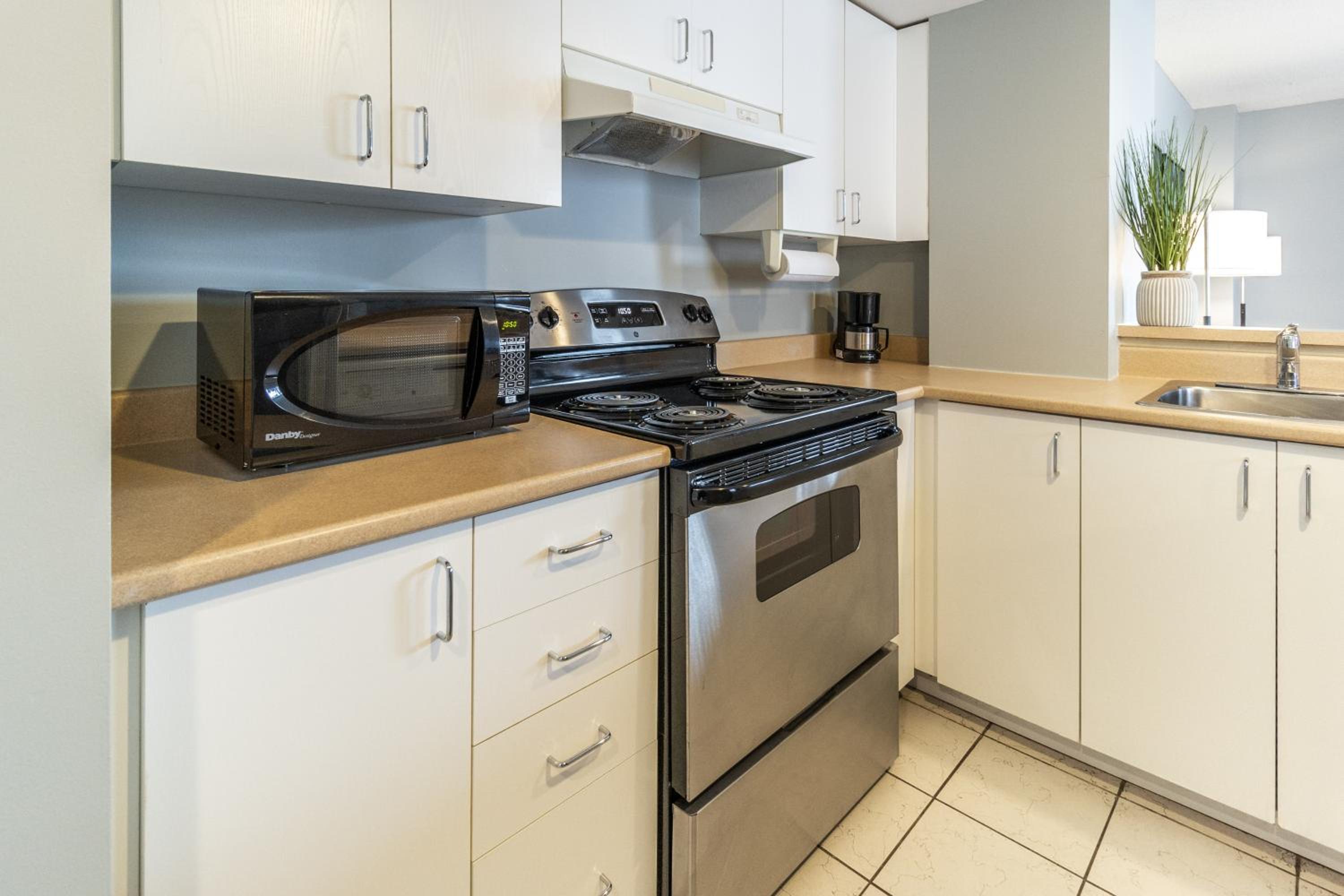 Executive King Suite - Photo 9