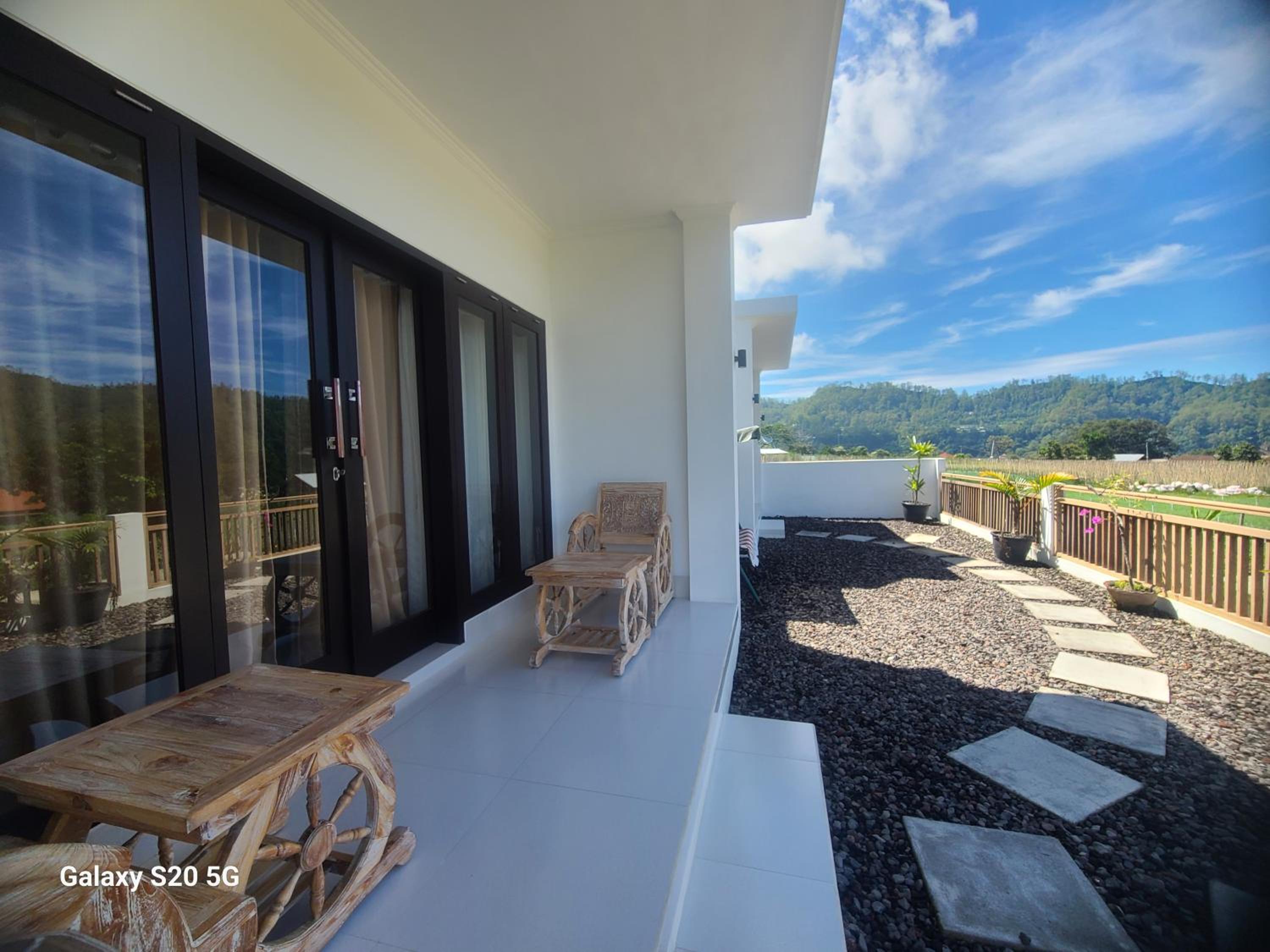 Double Room with Mountain View - Photo 9