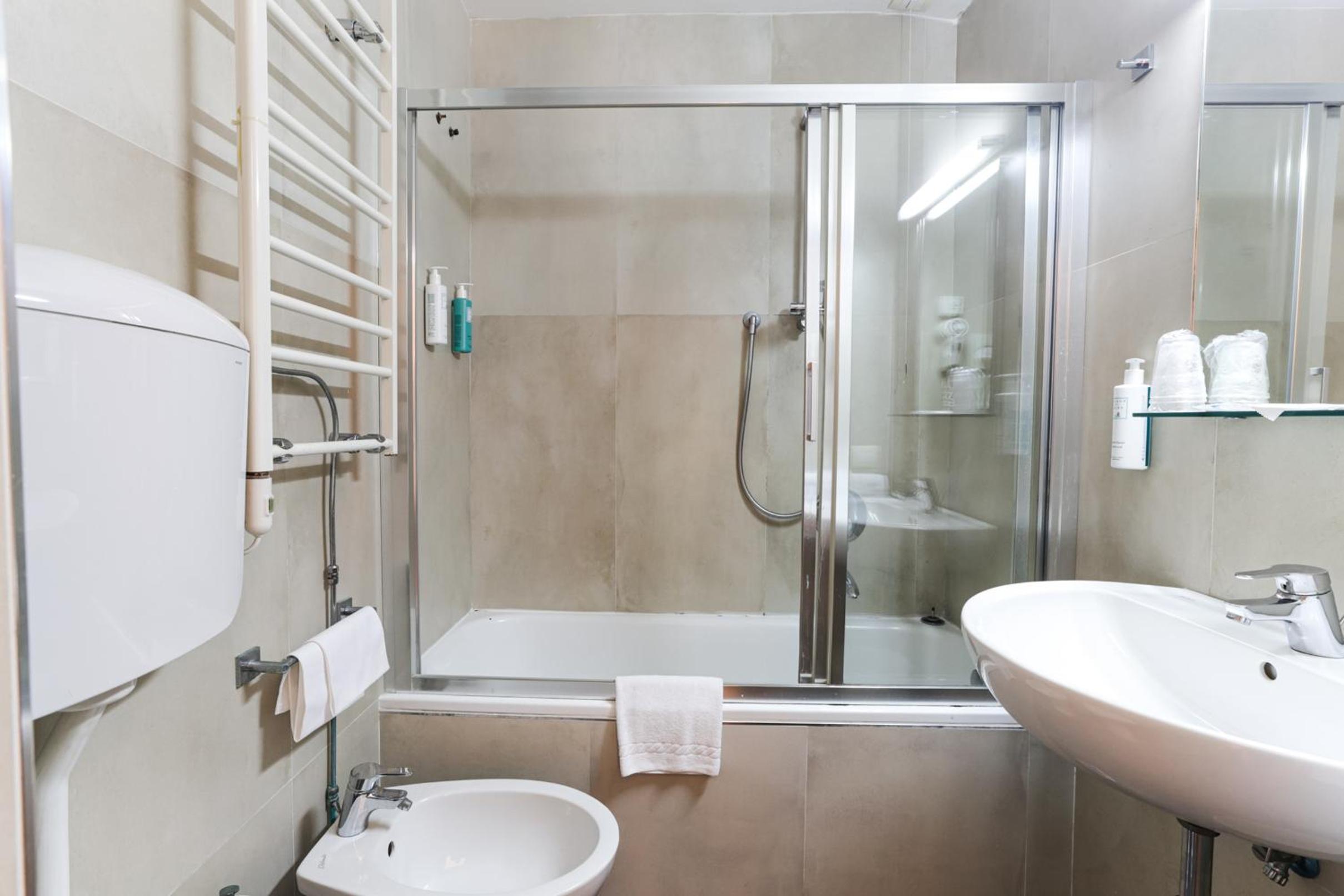 Superior Triple Room - Photo 4