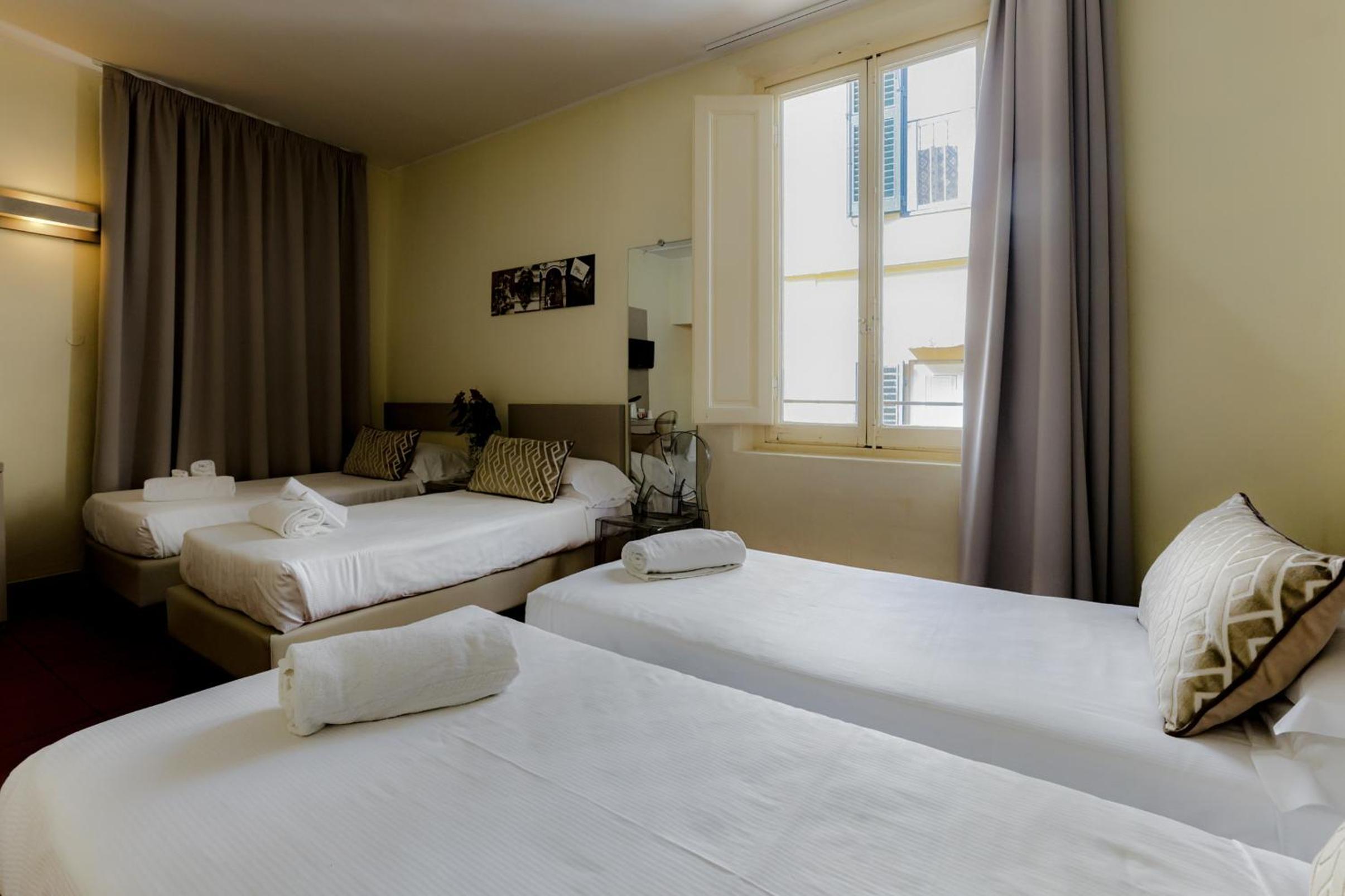 Superior Quadruple Room photo 3