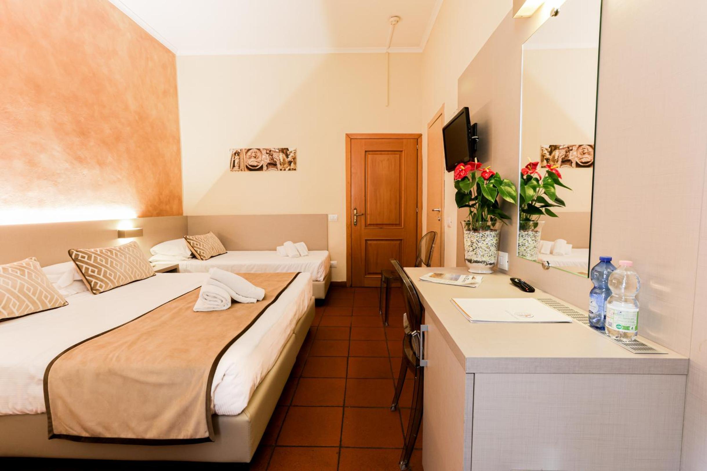 Quadruple Room - Photo 4