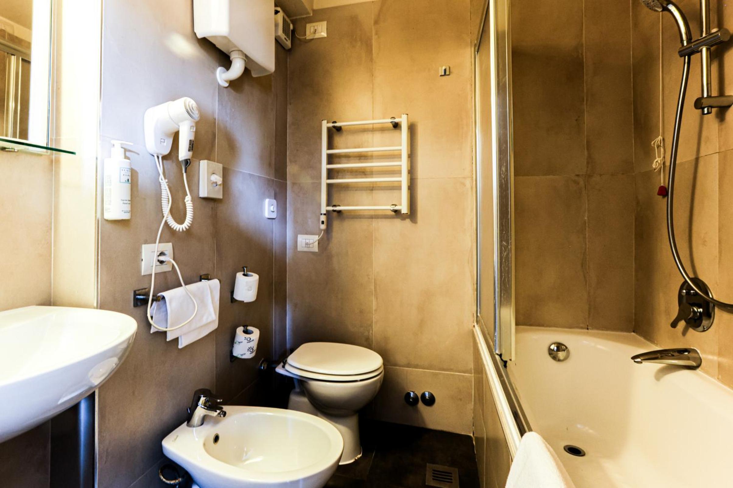 Superior Double Room - Photo 2