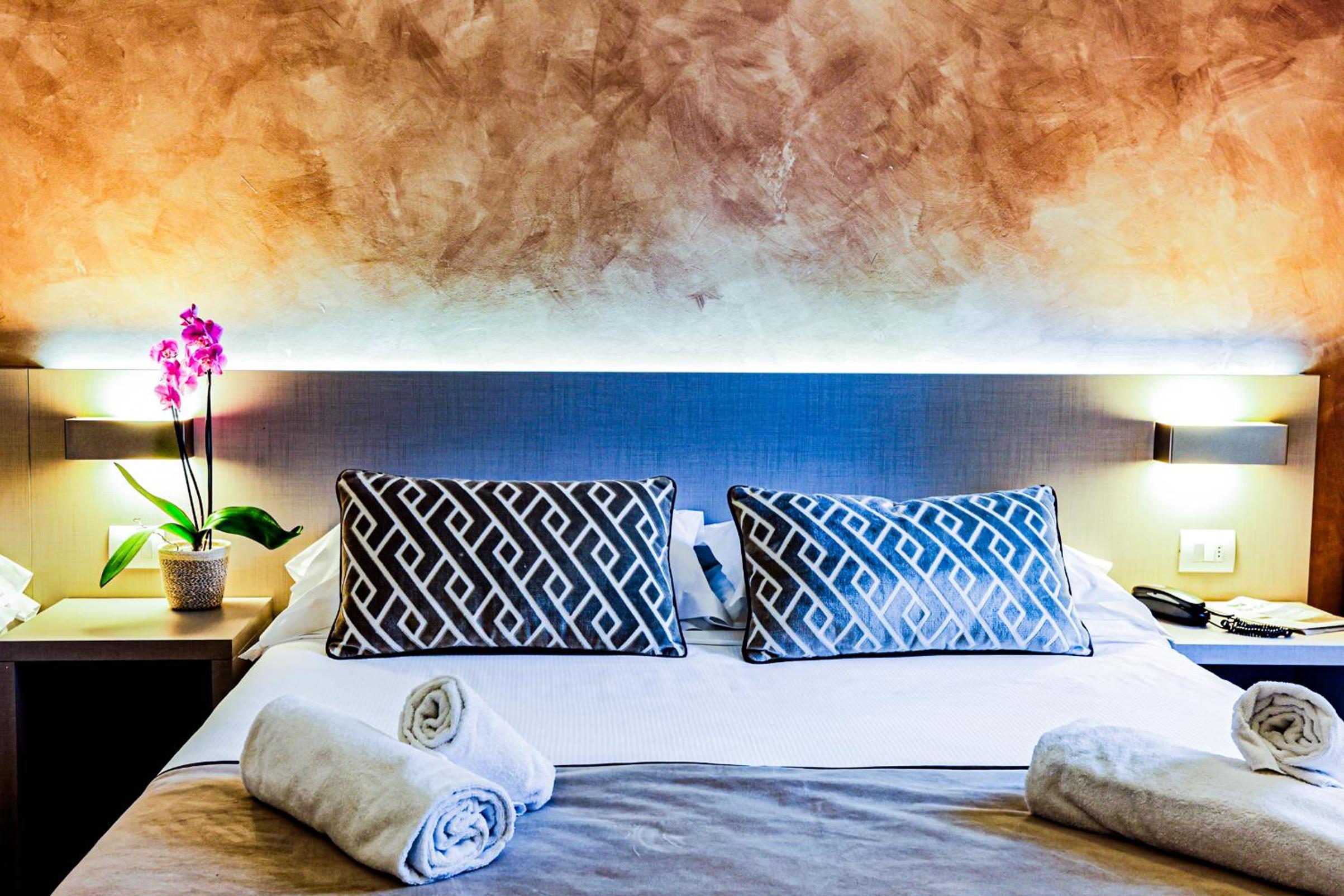 Double or Twin Room - Photo 1