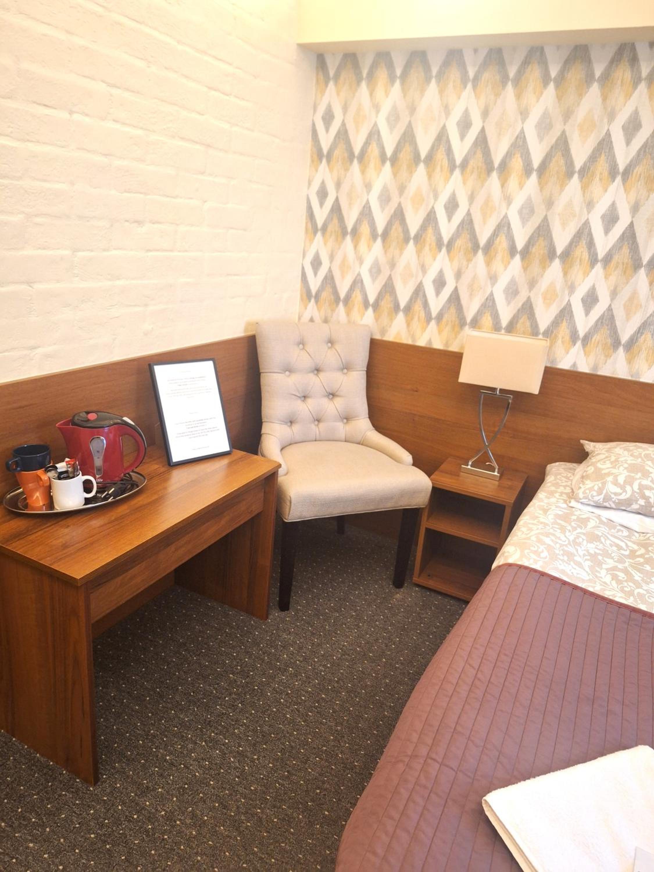 Double Room - Photo 2