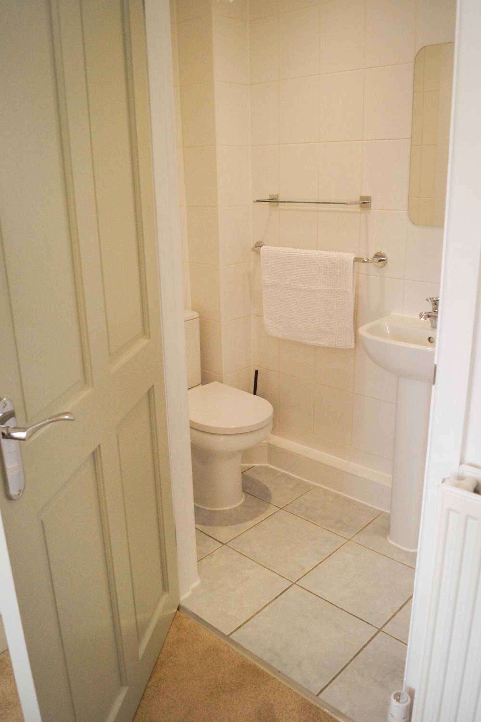 Economy Double Room - Photo 7