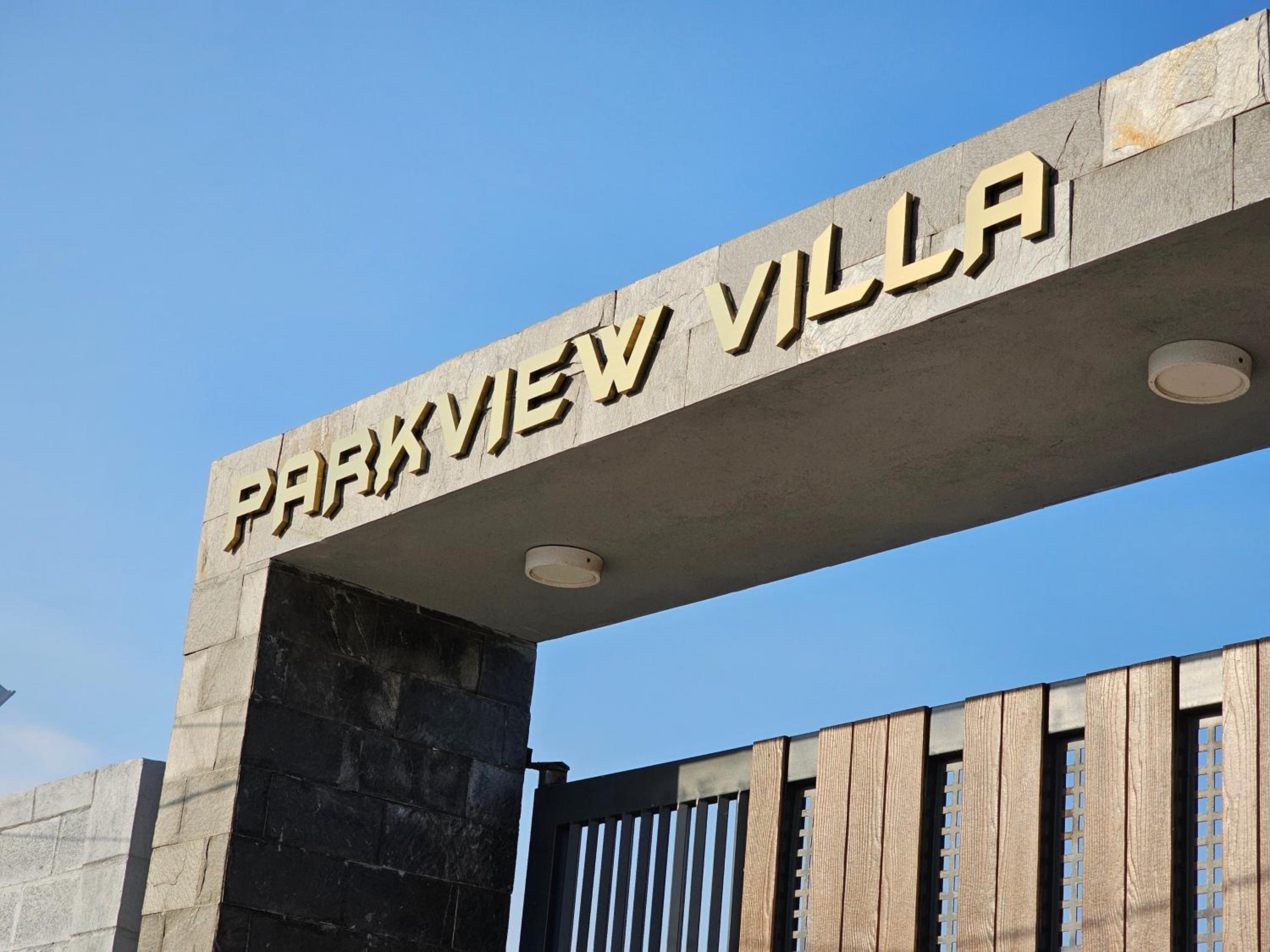 Villa photo 3