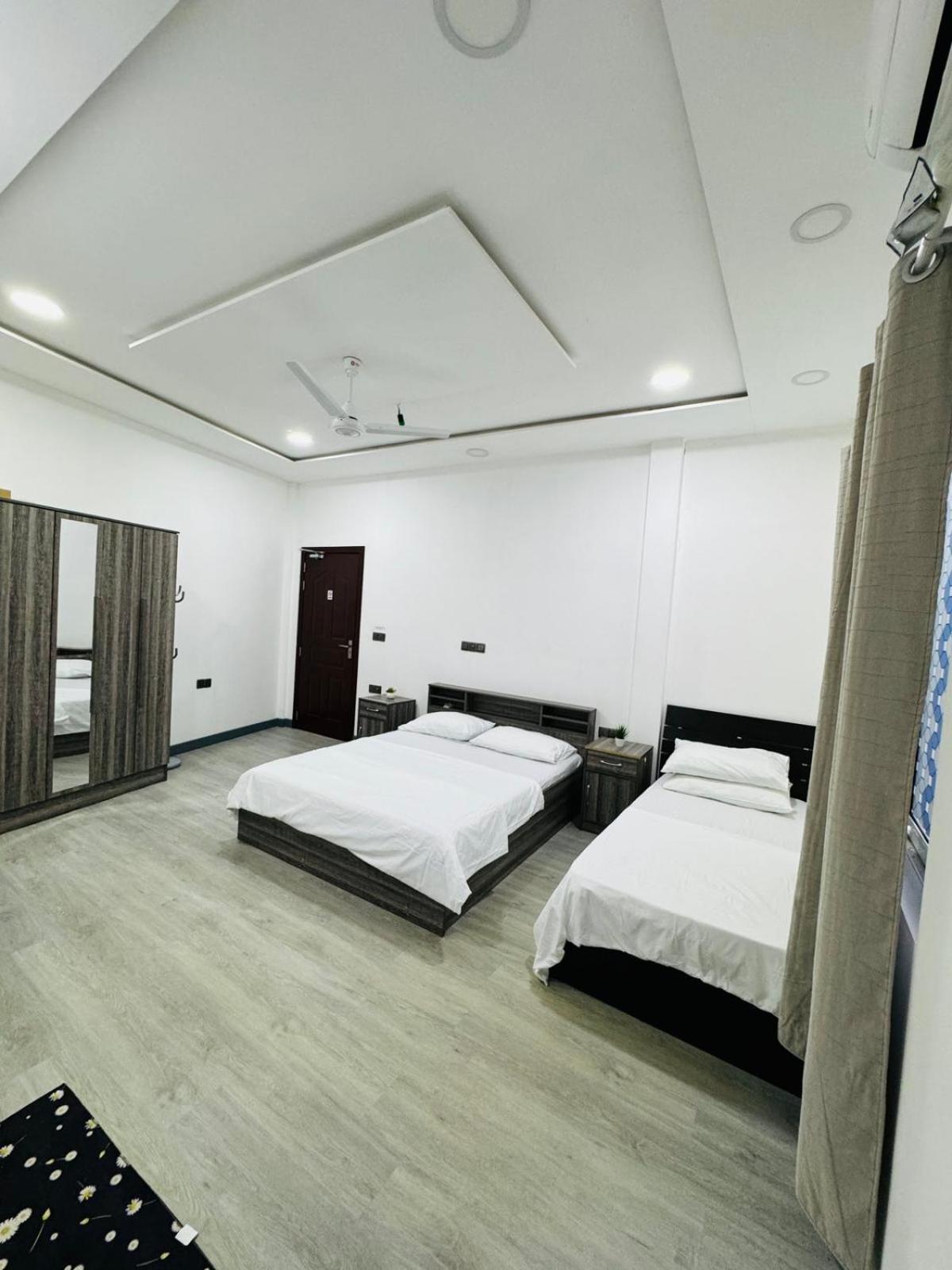 Two-Bedroom Apartment - Photo 25