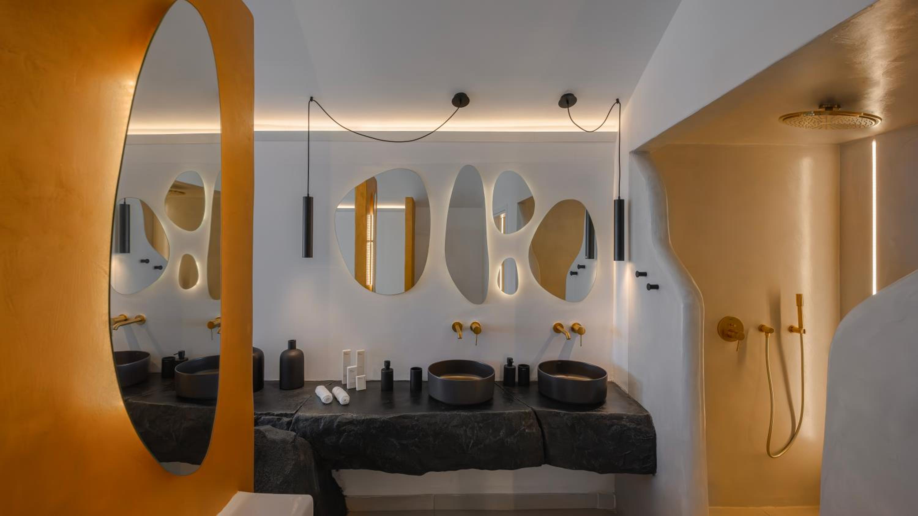 Suite with Heated Plunge Pool - Photo 4