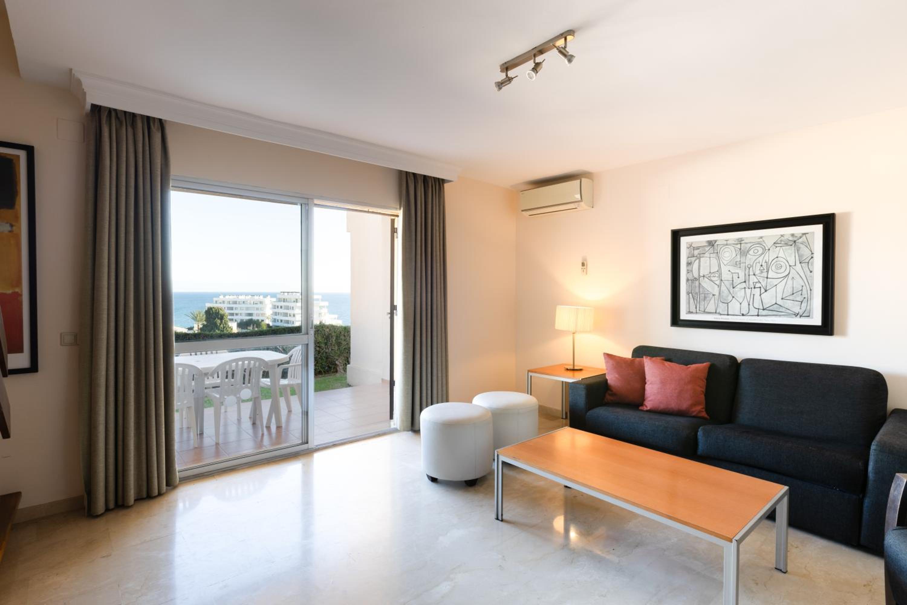 Apartamento Superior de Dos Habitaciones con Vista al Mar