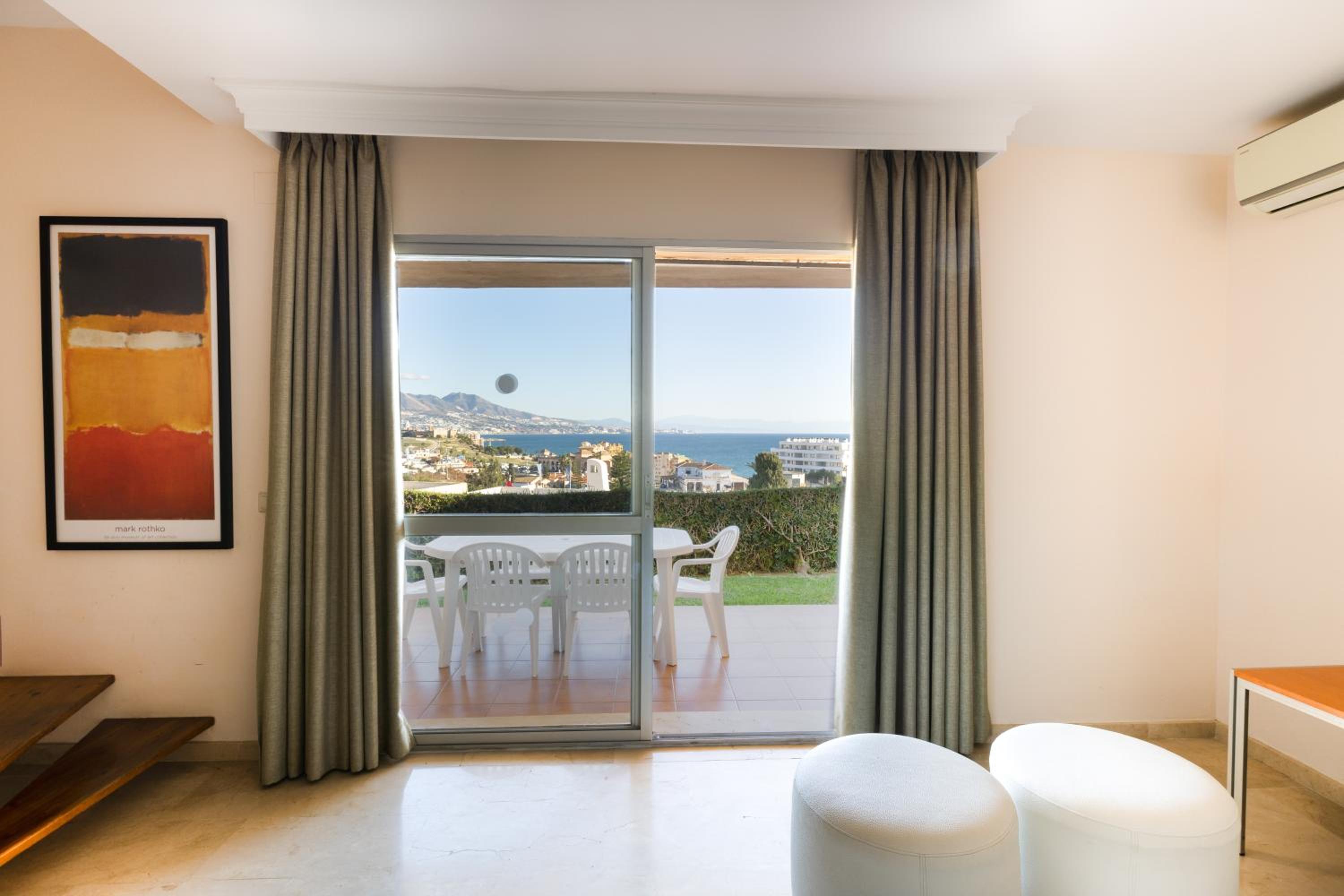 Superior Two Bedroom Apartment with Sea View thumbnail 6