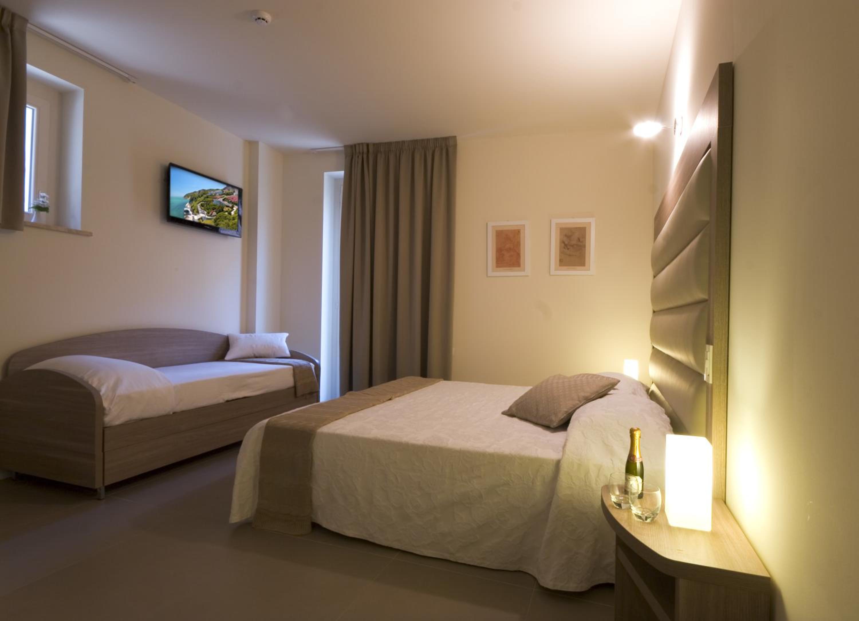 Quadruple Room photo 1