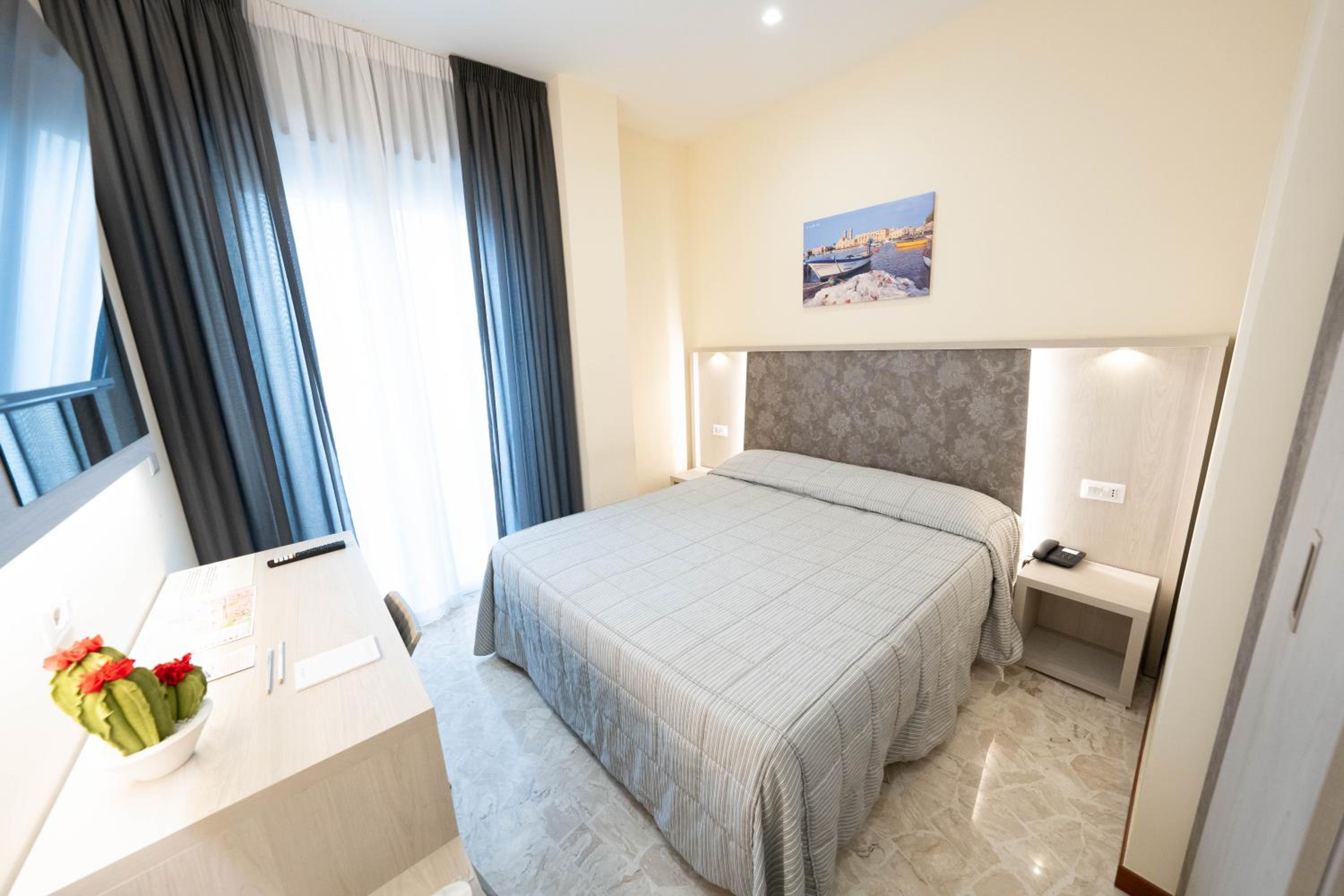 Superior Double Room - Photo 1