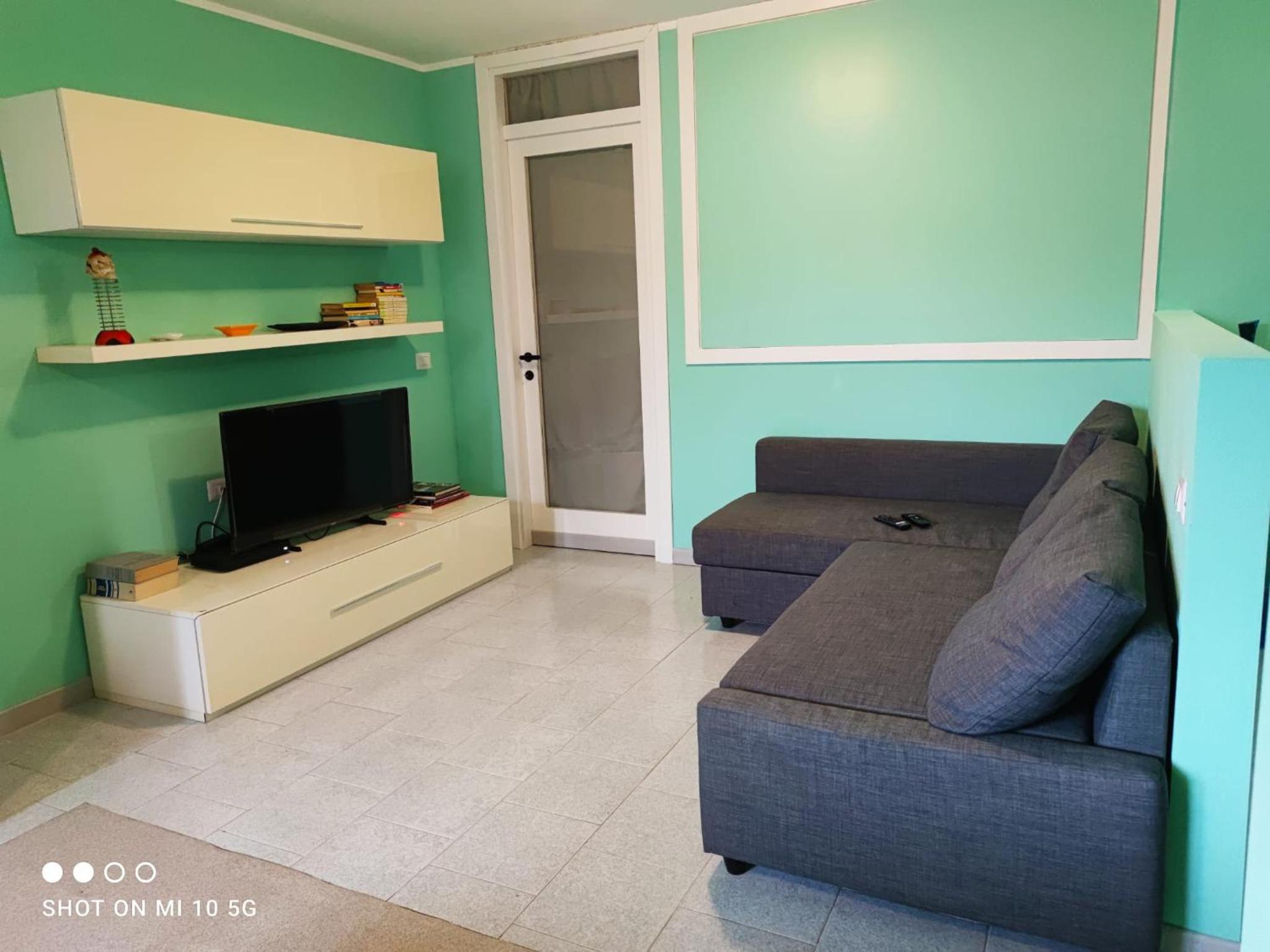 Family Studio - Photo 1