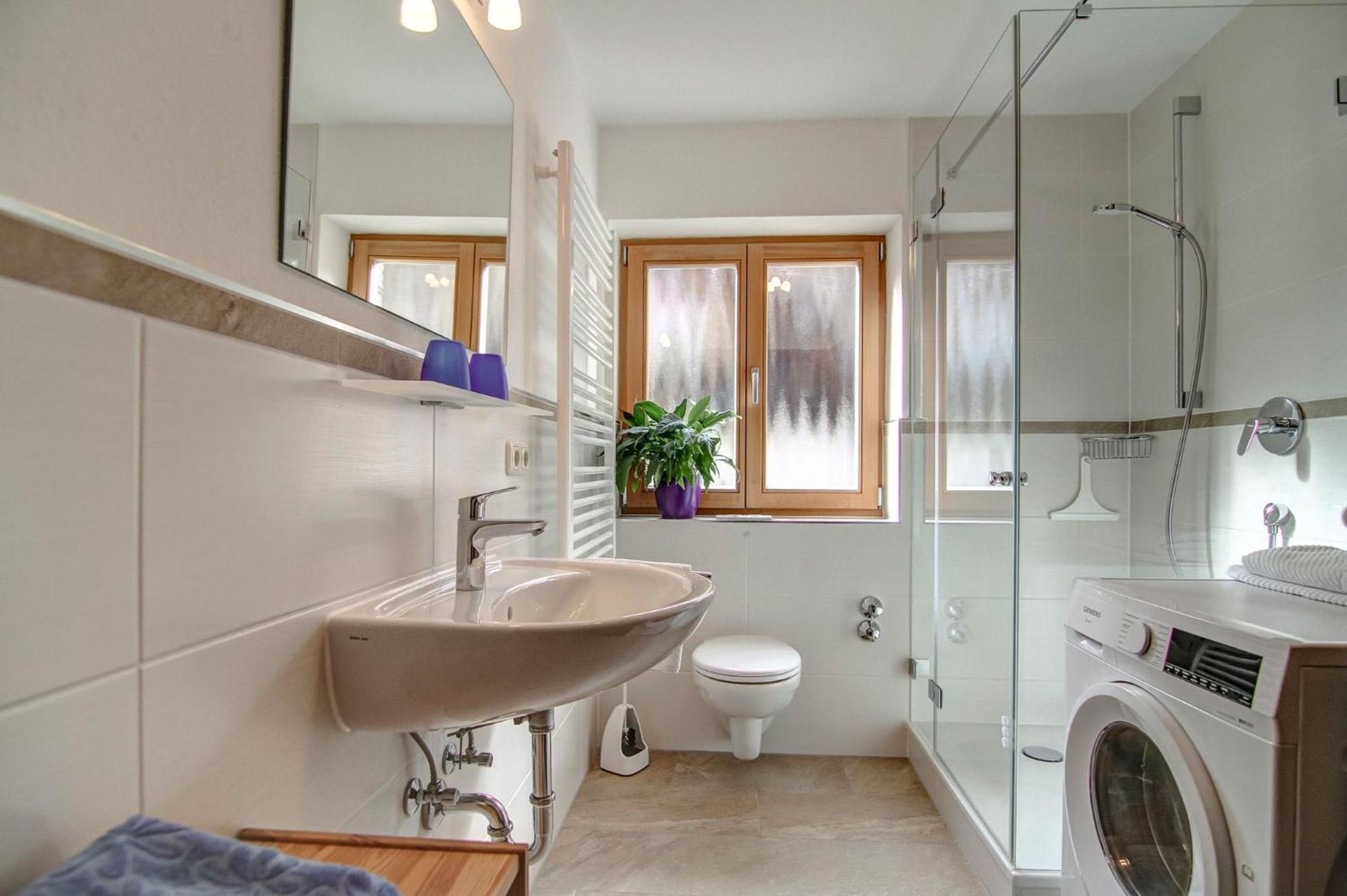 One-Bedroom Apartment with Balcony photo 2