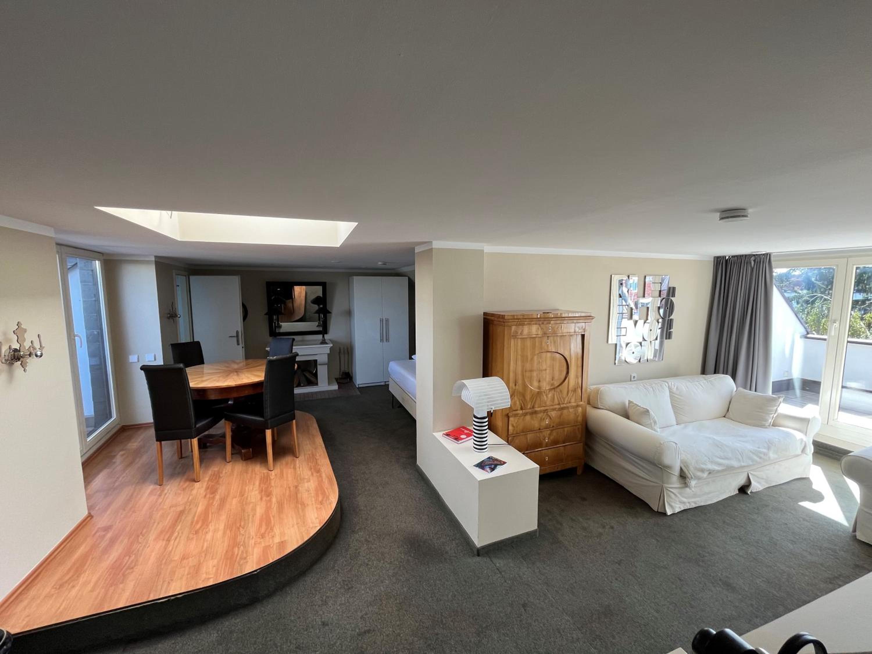 Apartment - Photo 3