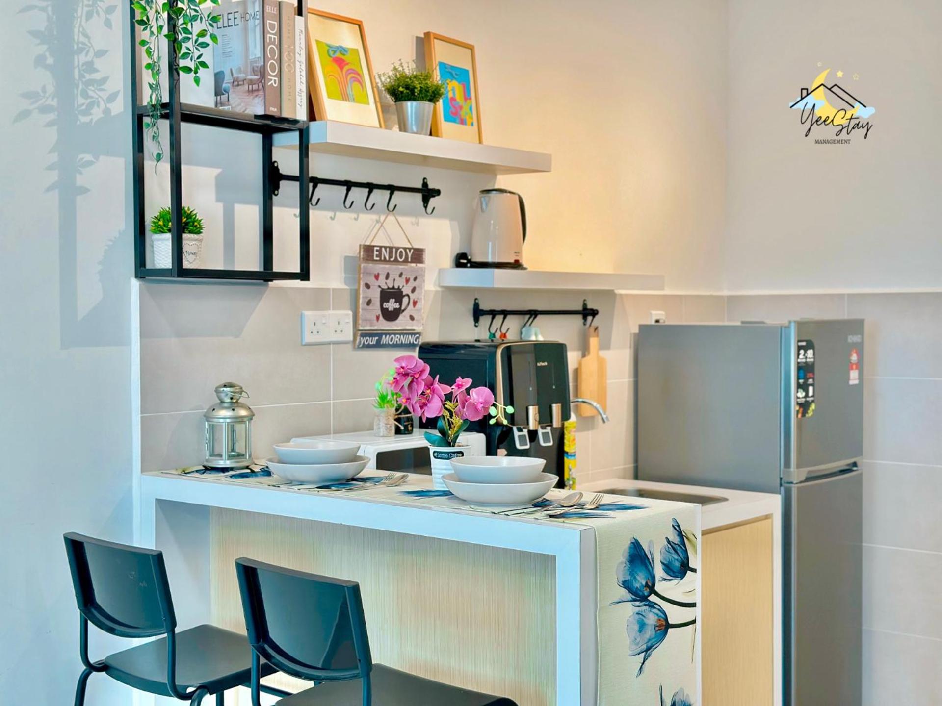 Studio - Photo 5