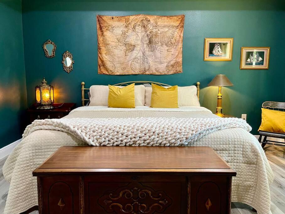 Four-Bedroom House photo 1