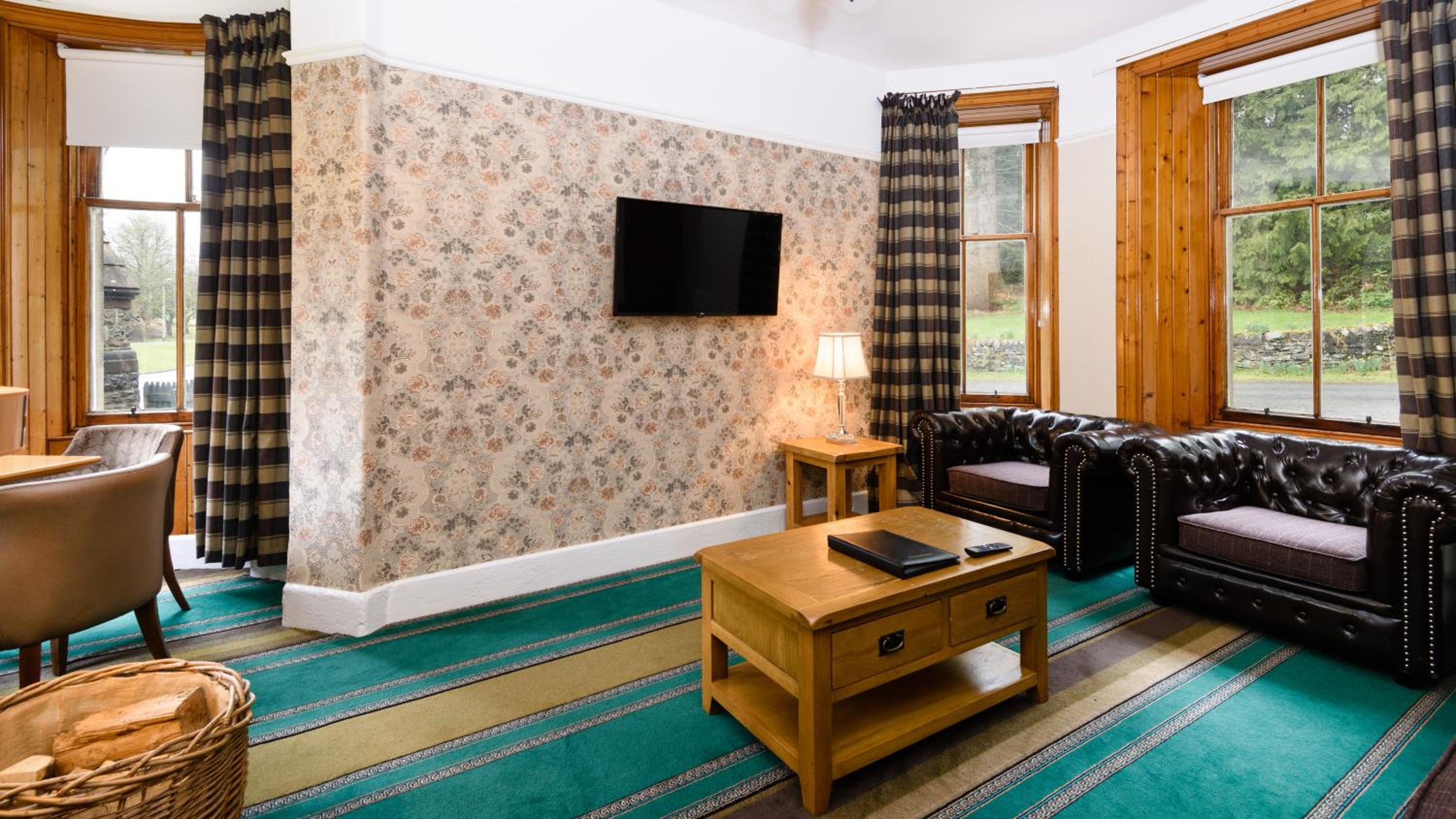 Three-Bedroom House photo 1