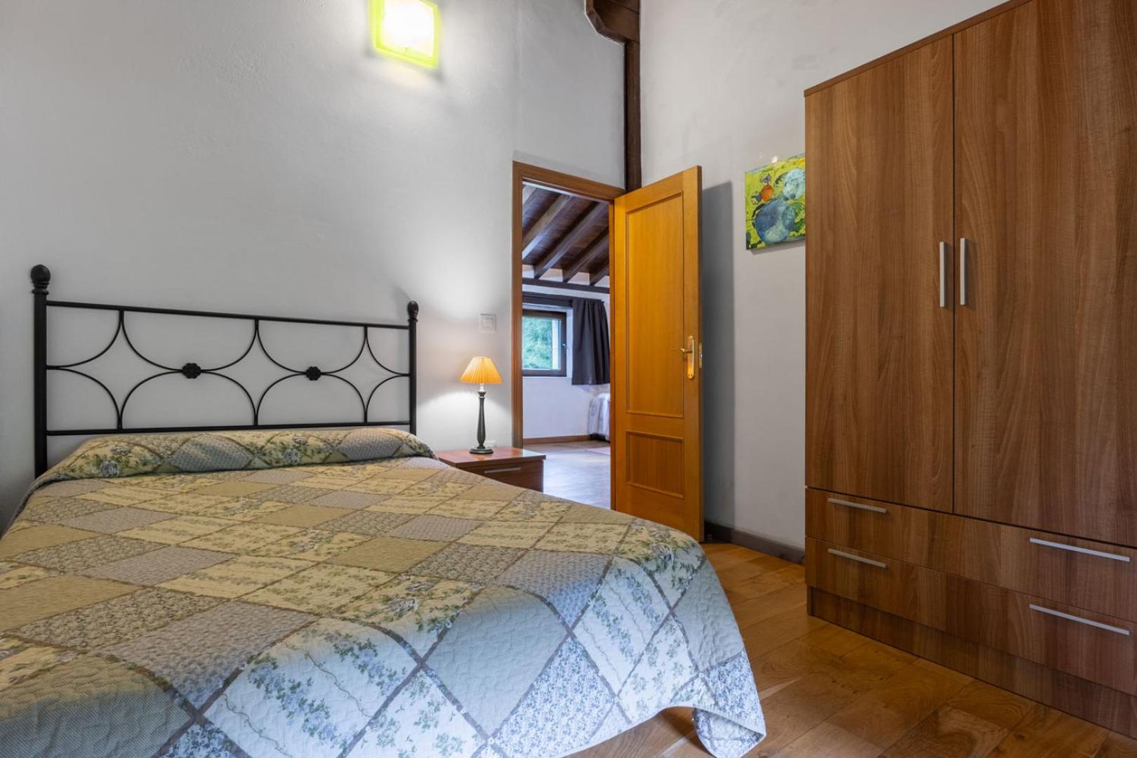 Three-Bedroom House photo 3