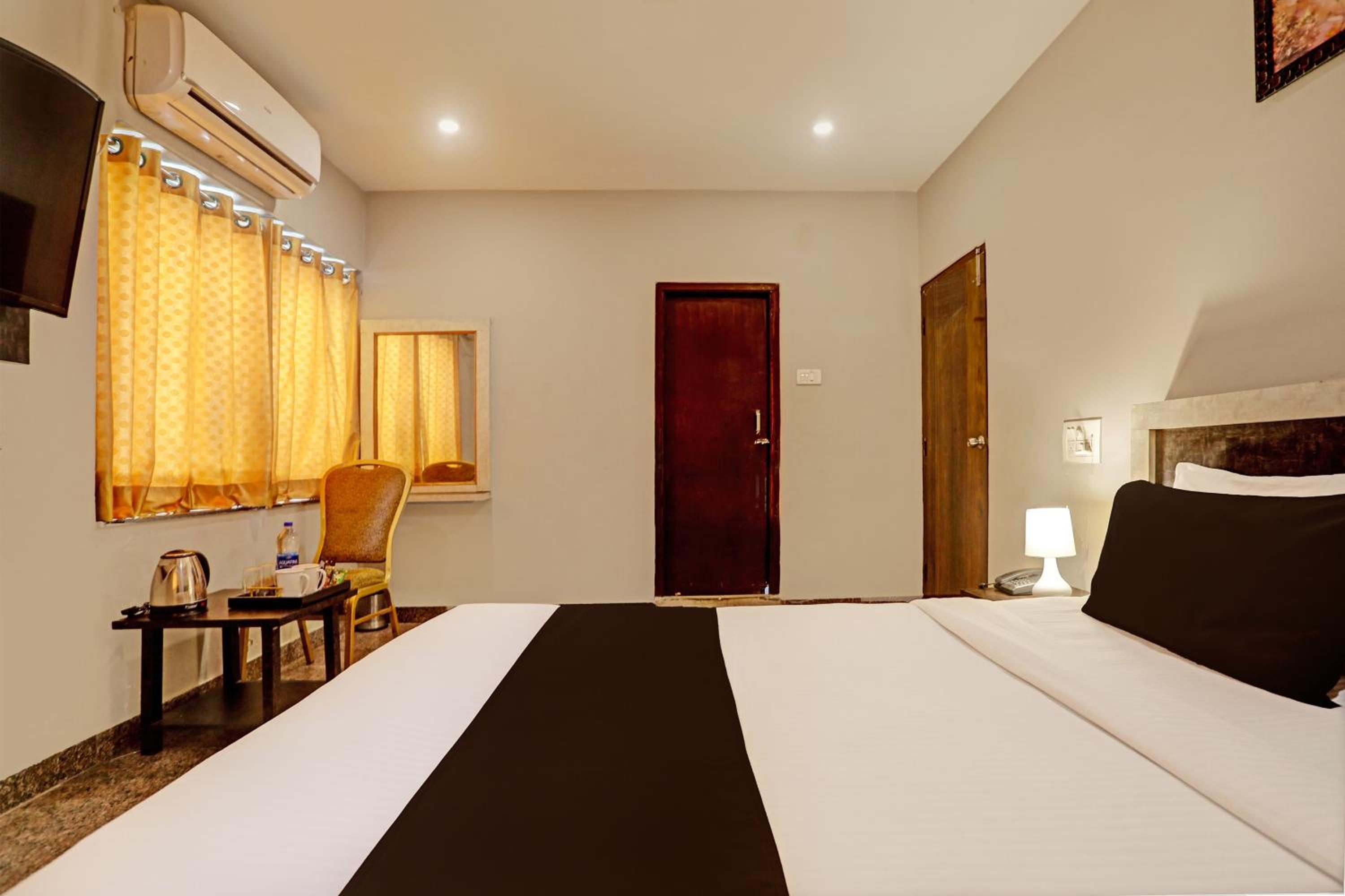 Deluxe Double Room photo 3