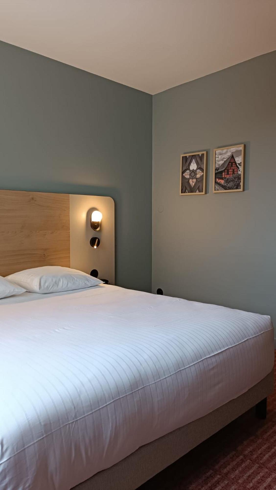 Classic Double Room - Photo 11