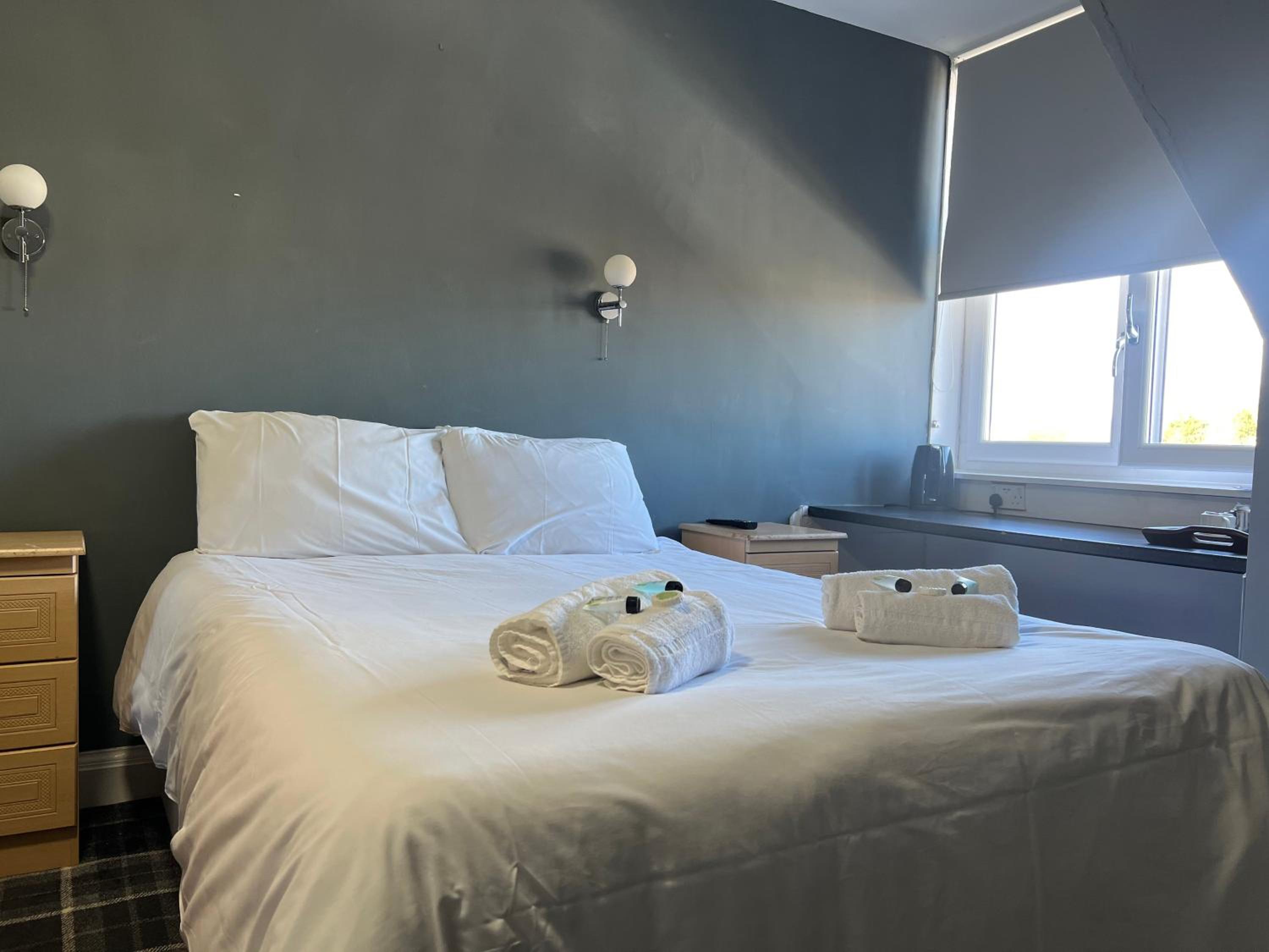Double Room With Private Bathroom