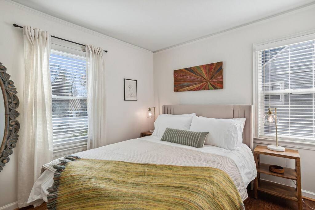 Four-Bedroom House photo 2