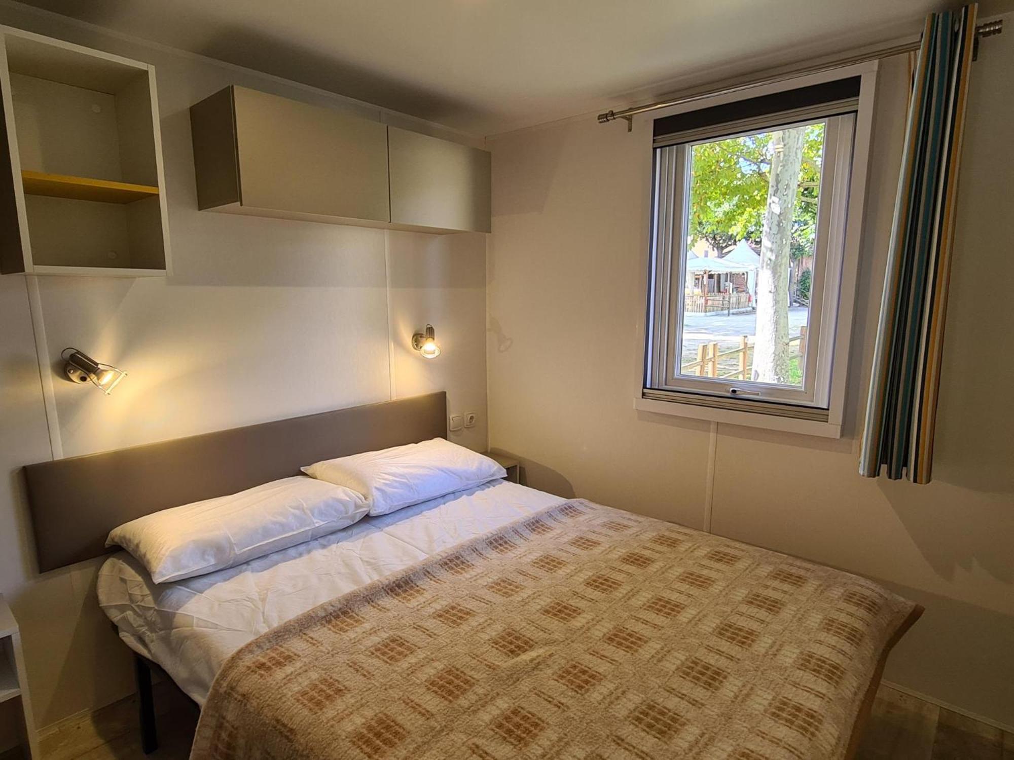 Mobile Home photo 1