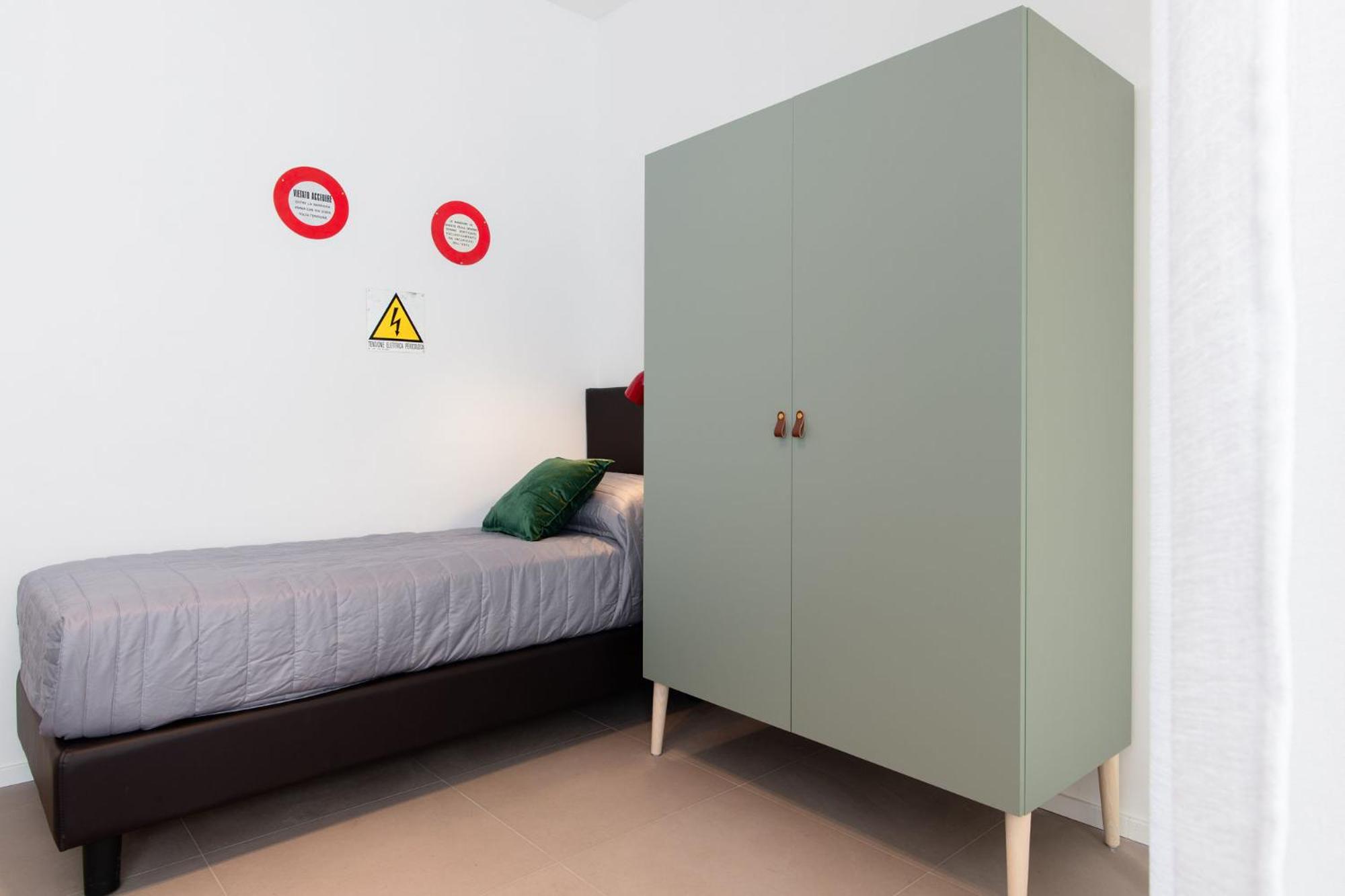 Four-Bedroom Deluxe Apartment