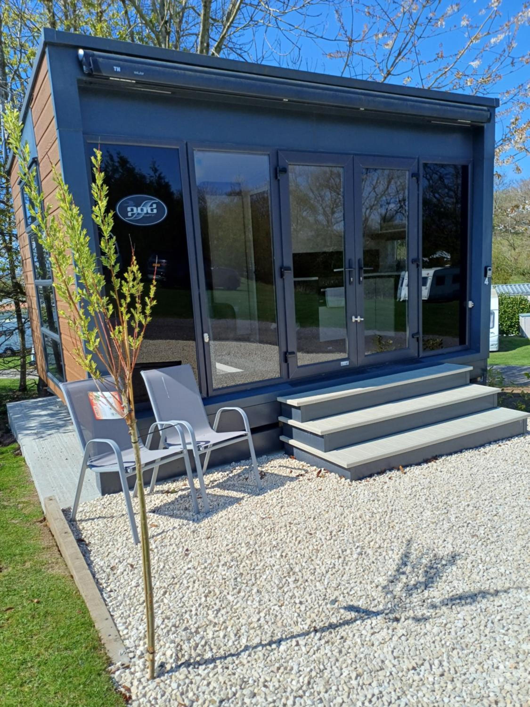Mobile Home - Photo 5