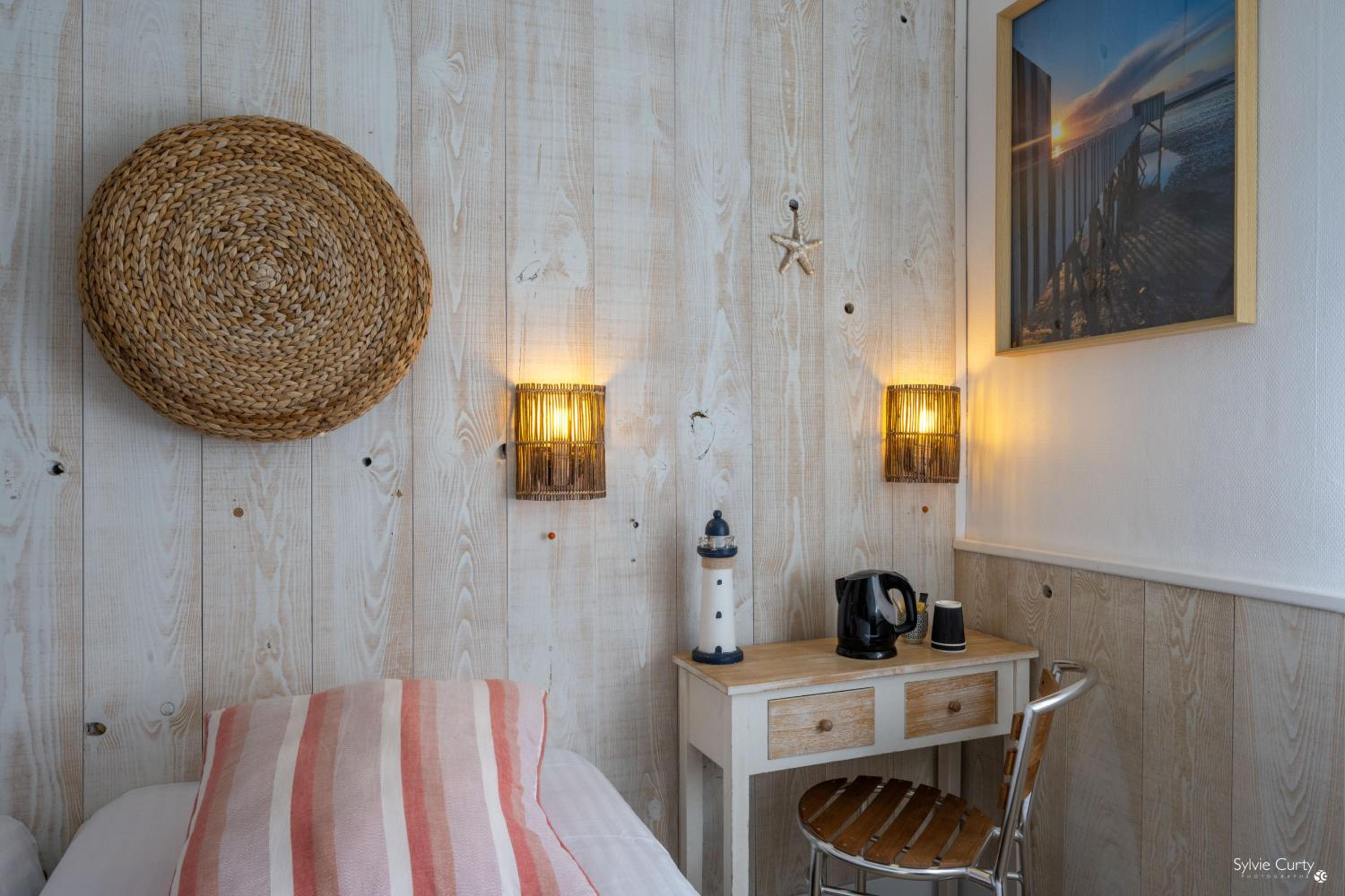 Twin Room with Sea View photo 3