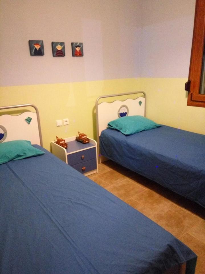 Three-Bedroom Vacation Home  photo 1