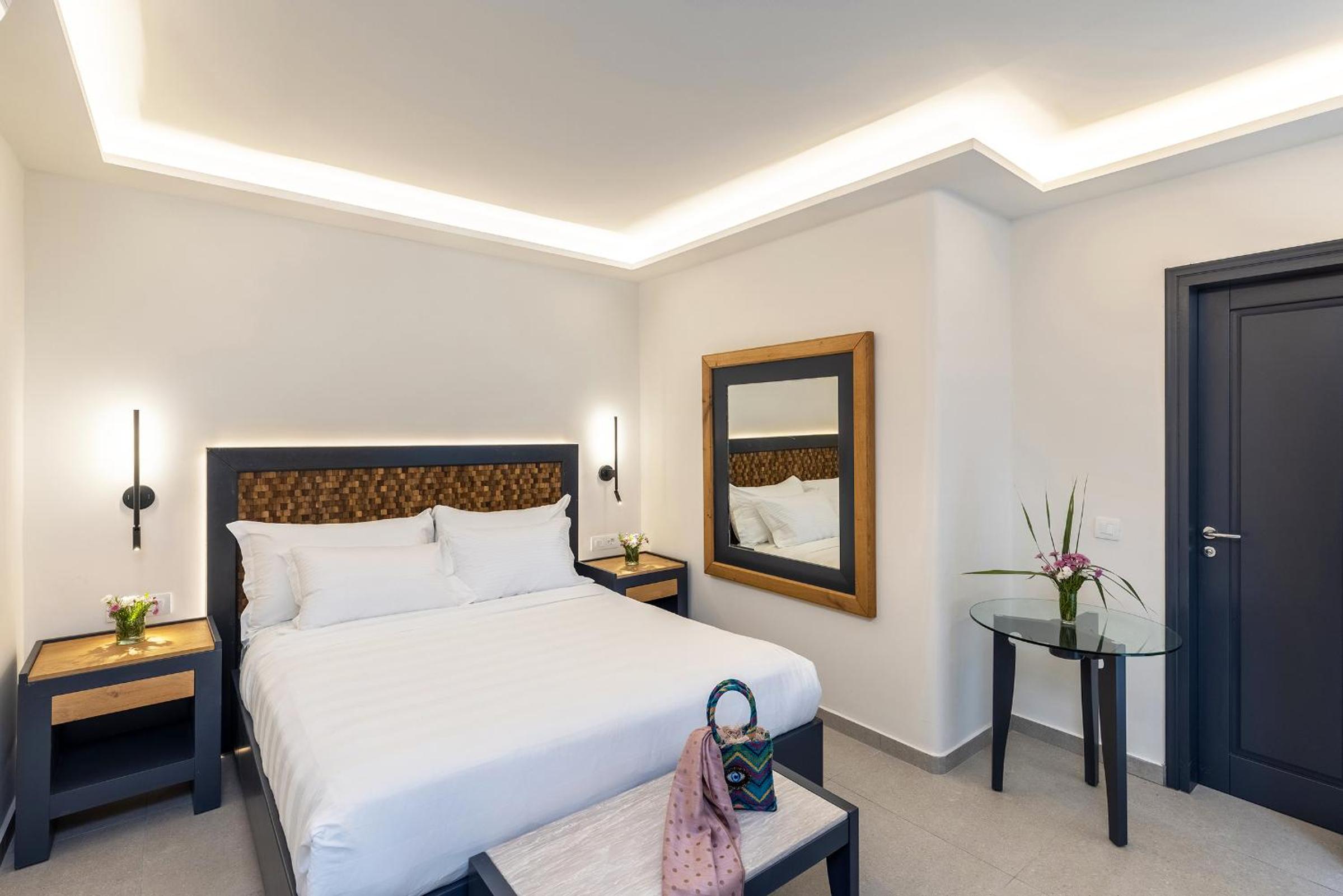 Standard 4 Pax Room (Adjacent Building) - Photo 3