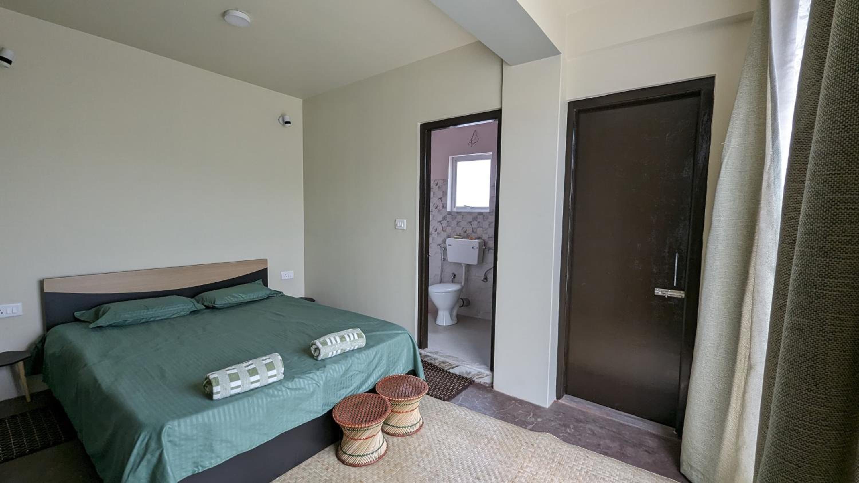 Budget Double Room photo 3