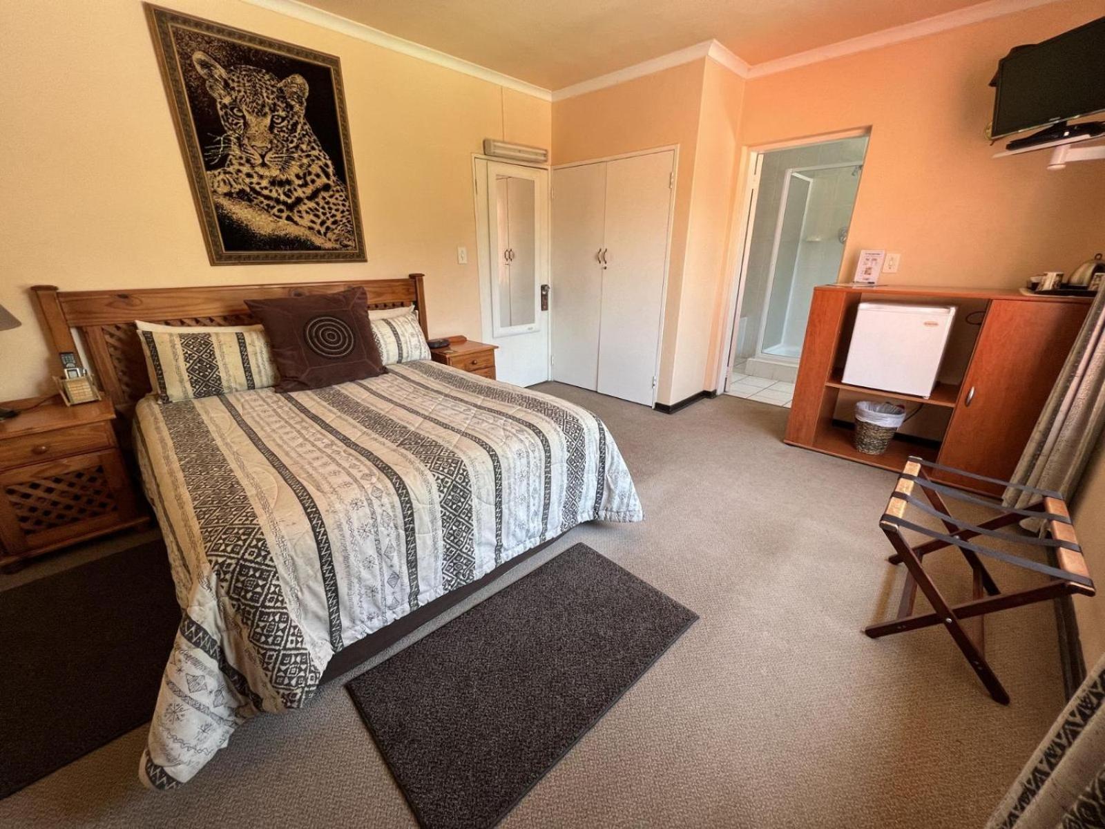 Queen Room - Photo 3