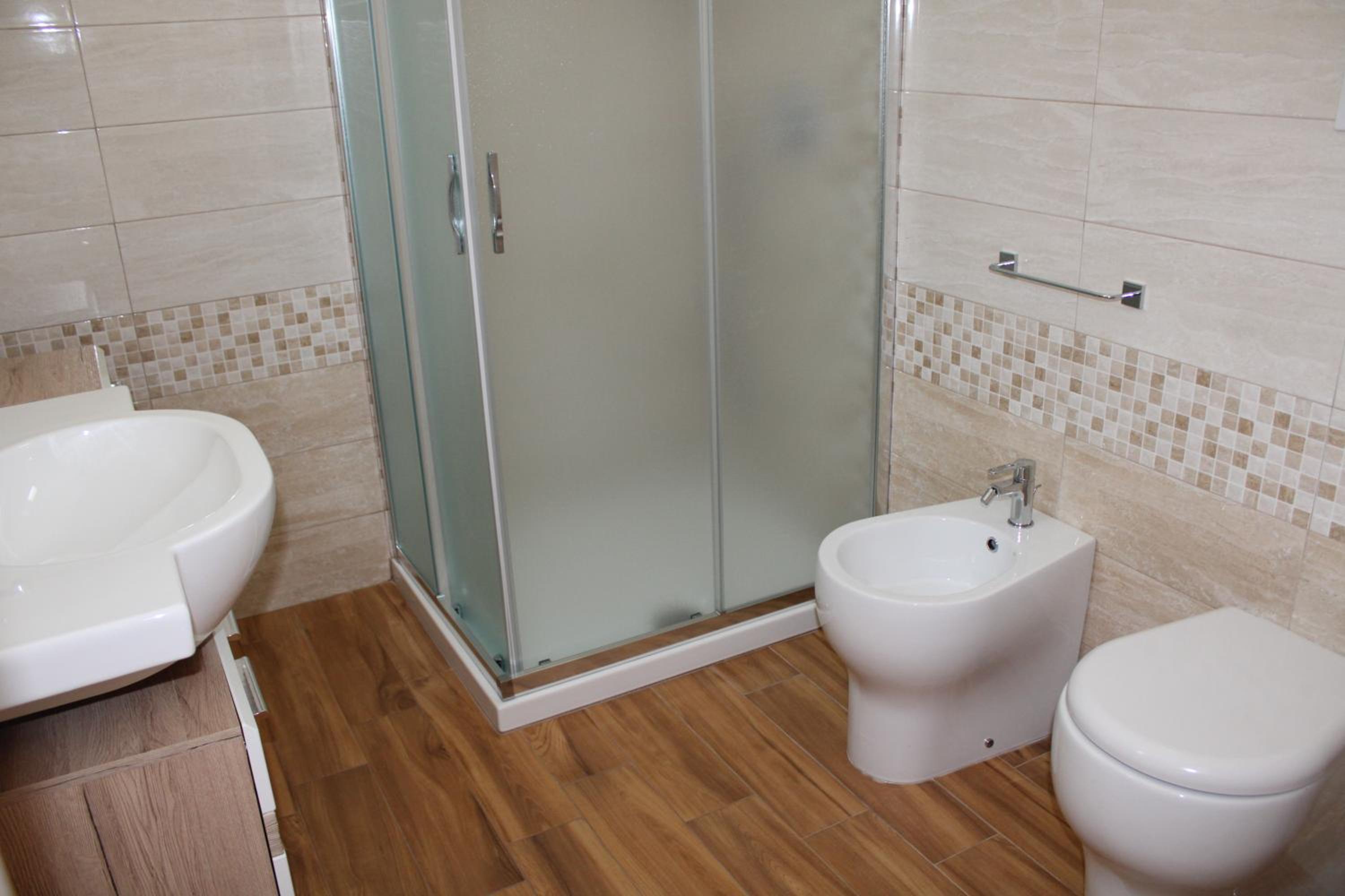 Quadruple Room with Private Bathroom photo 2