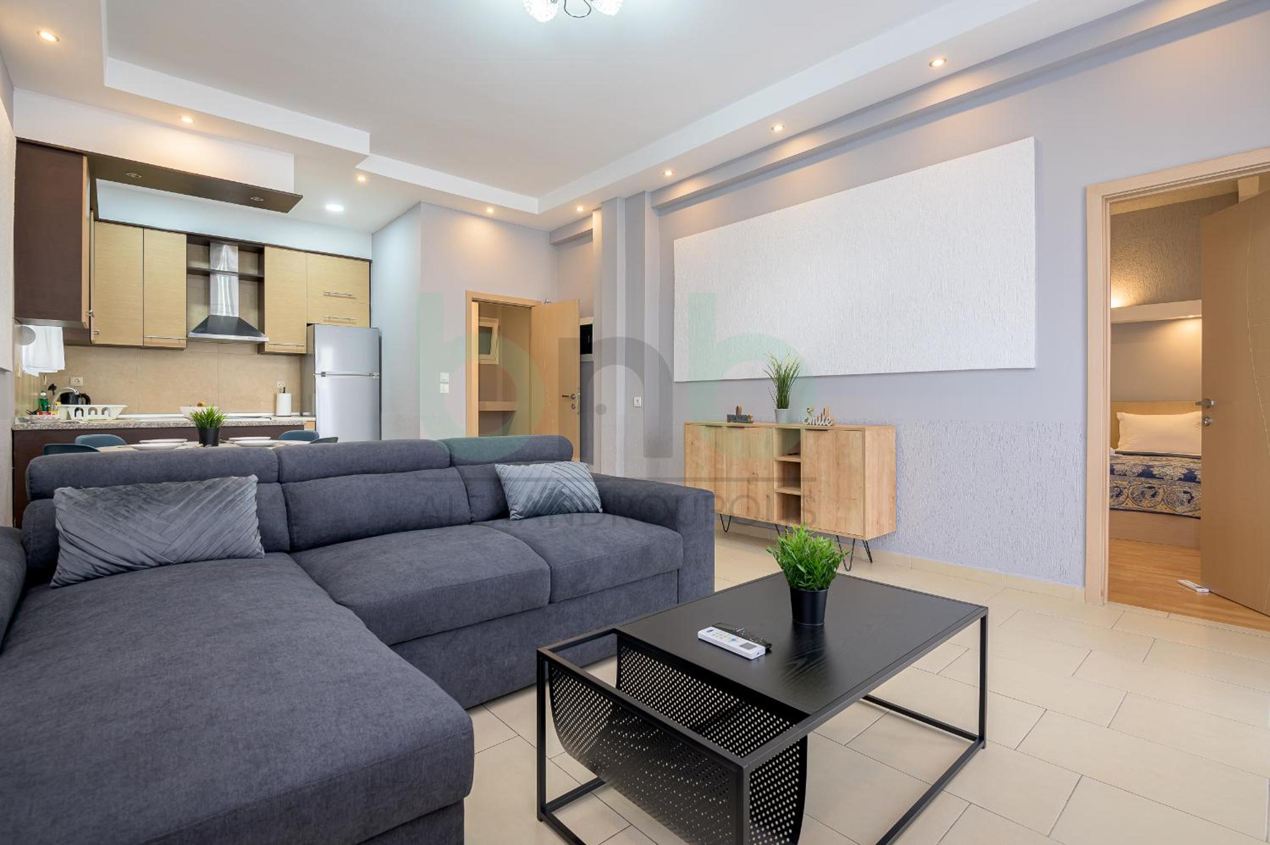Two-Bedroom Deluxe Apartment with Balcony