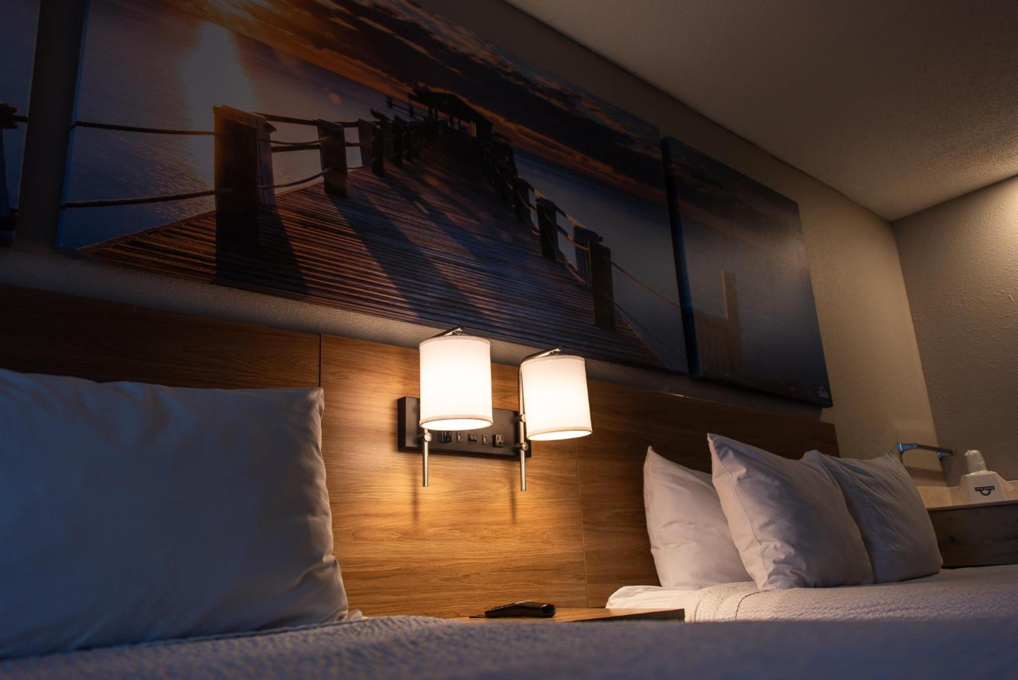 Exterior Room with Two Queen Beds - Non-Smoking - Photo 1