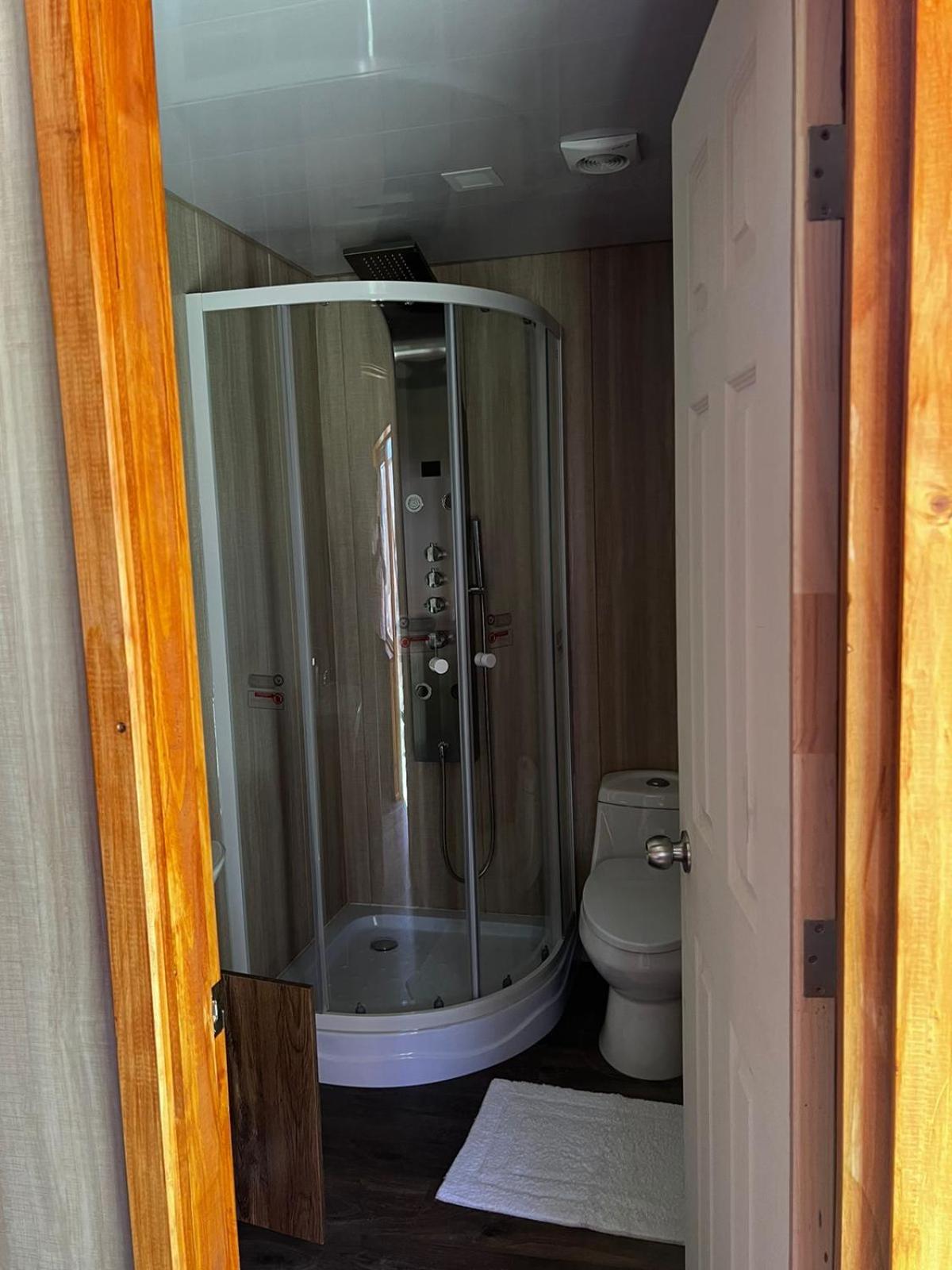 Double Room with Private Bathroom photo 3