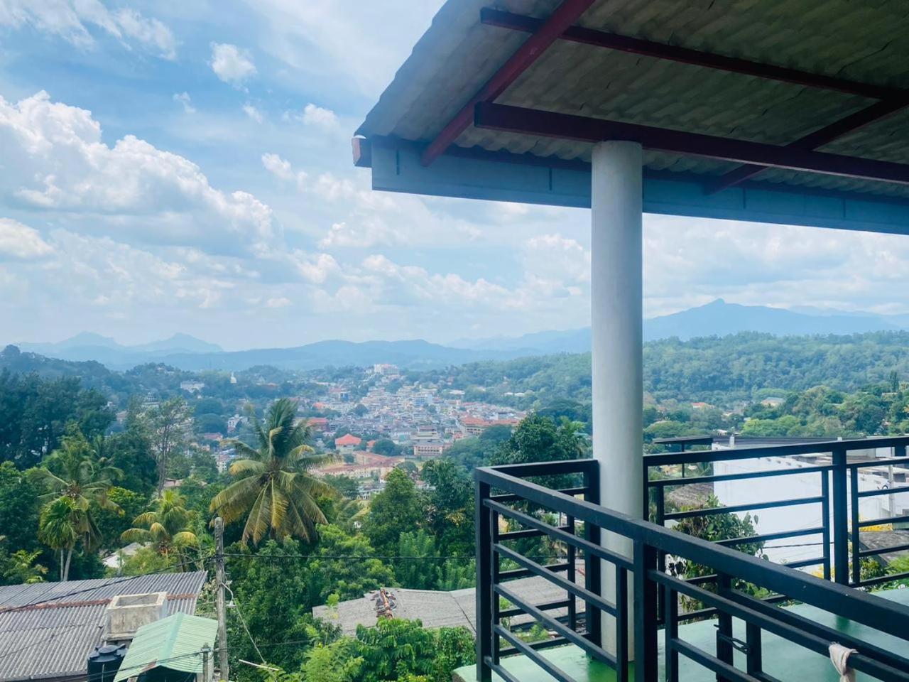 Deluxe Double Room with Balcony photo 1
