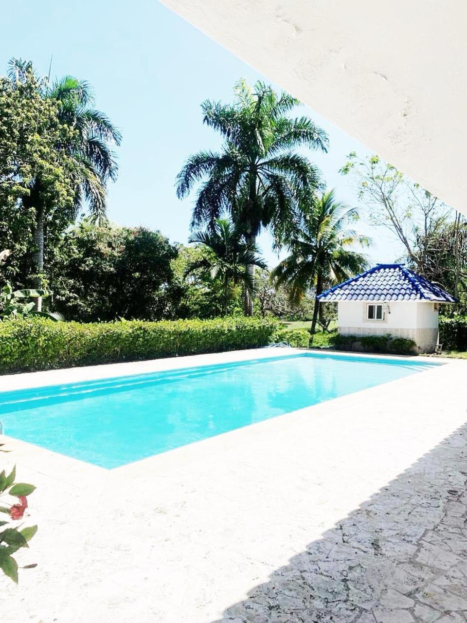 Villa photo 1