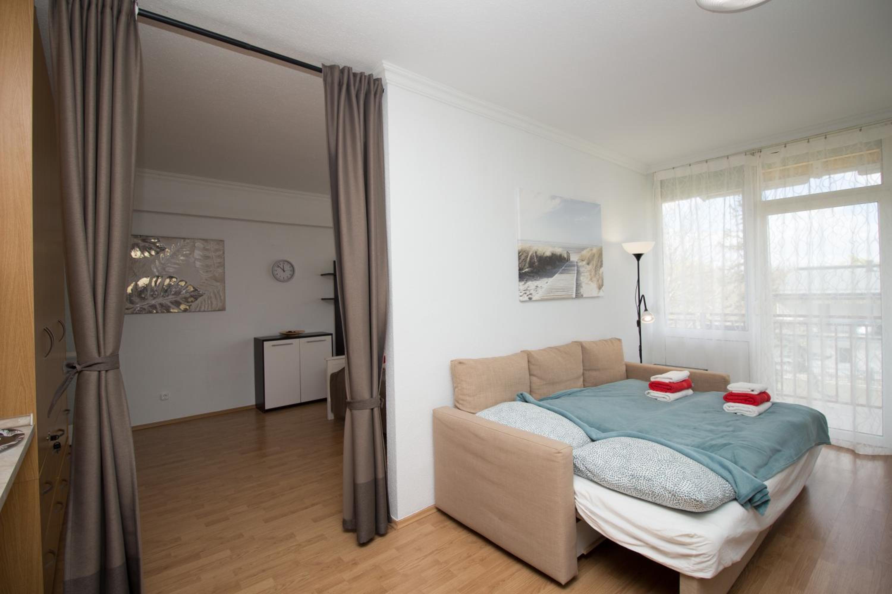 One-Bedroom Apartment photo 2