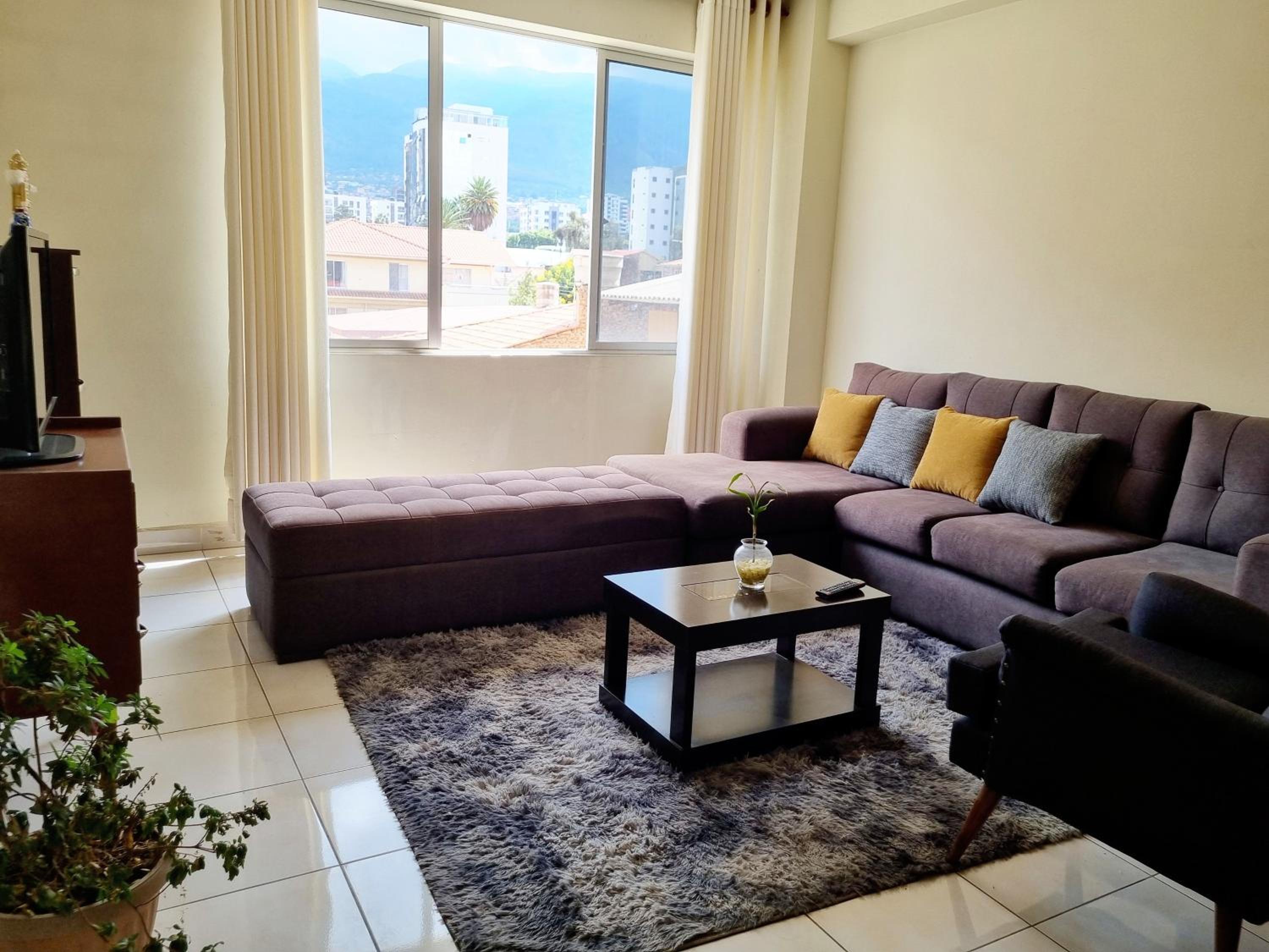 One-Bedroom Apartment photo 2
