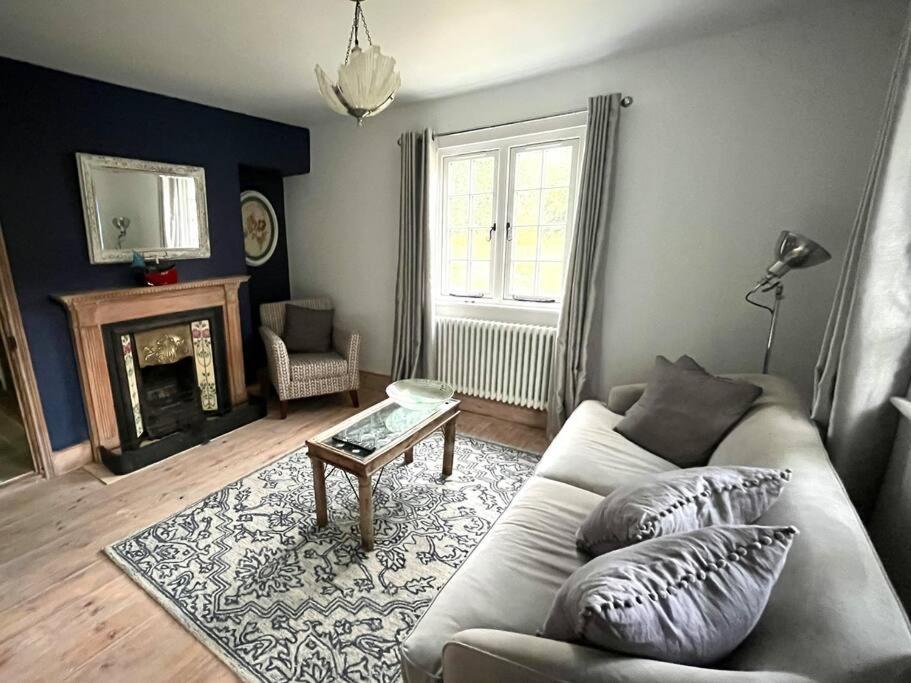 Three-Bedroom House photo 2